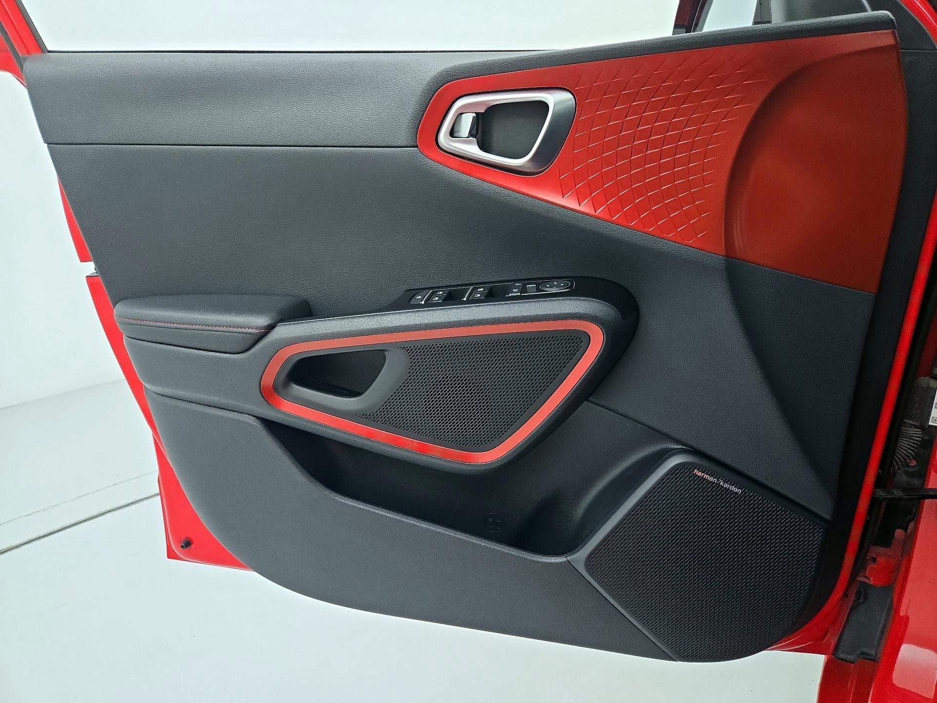 Thumbnail: 2022 Kia Soul - 12