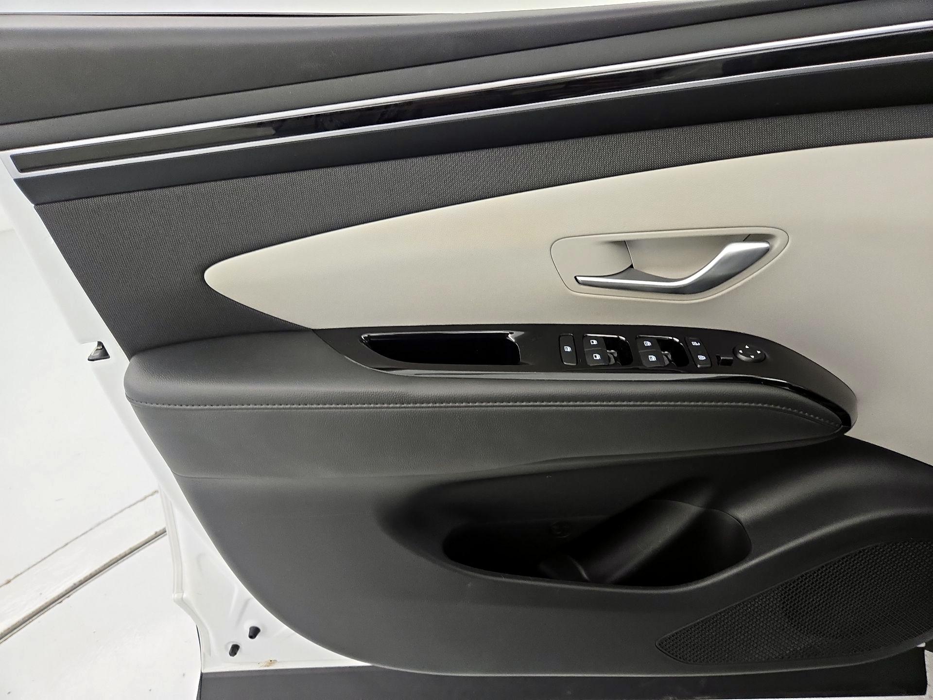 Thumbnail: 2022 Hyundai Tucson - 12