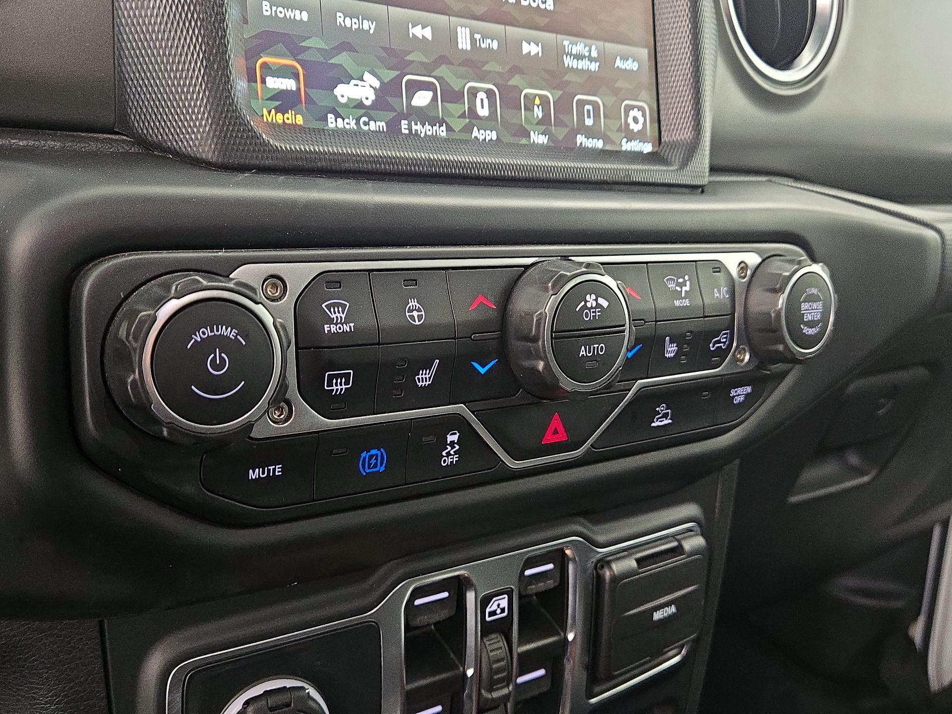 Thumbnail: 2023 Jeep Wrangler - 17