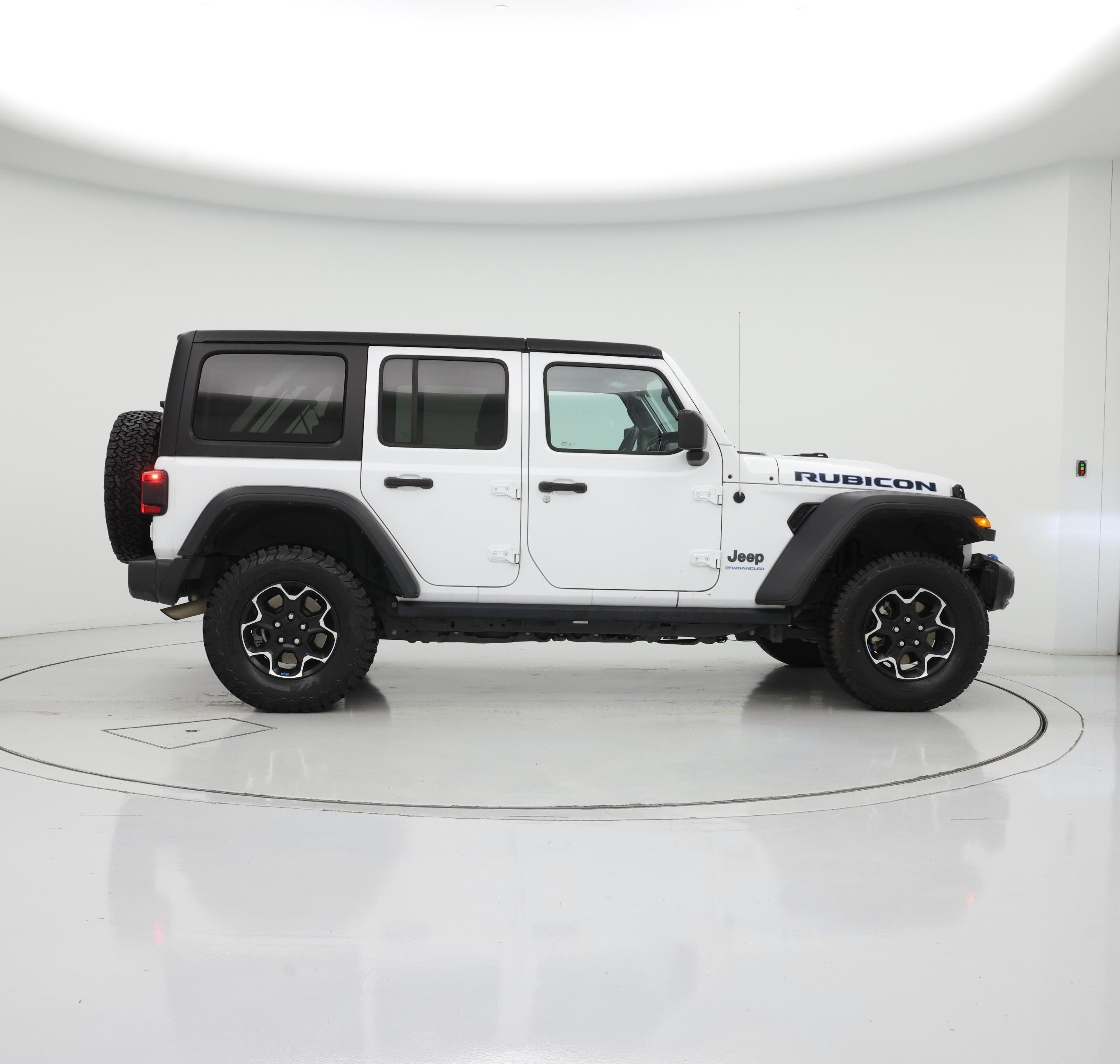 Thumbnail: 2023 Jeep Wrangler - 7