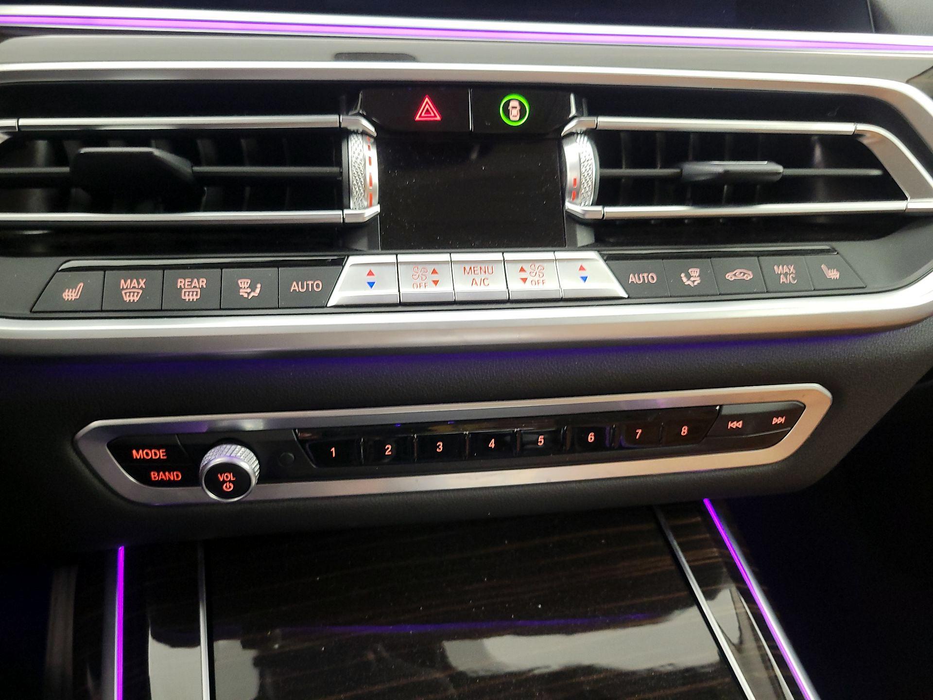Thumbnail: 2021 BMW X7 - 17