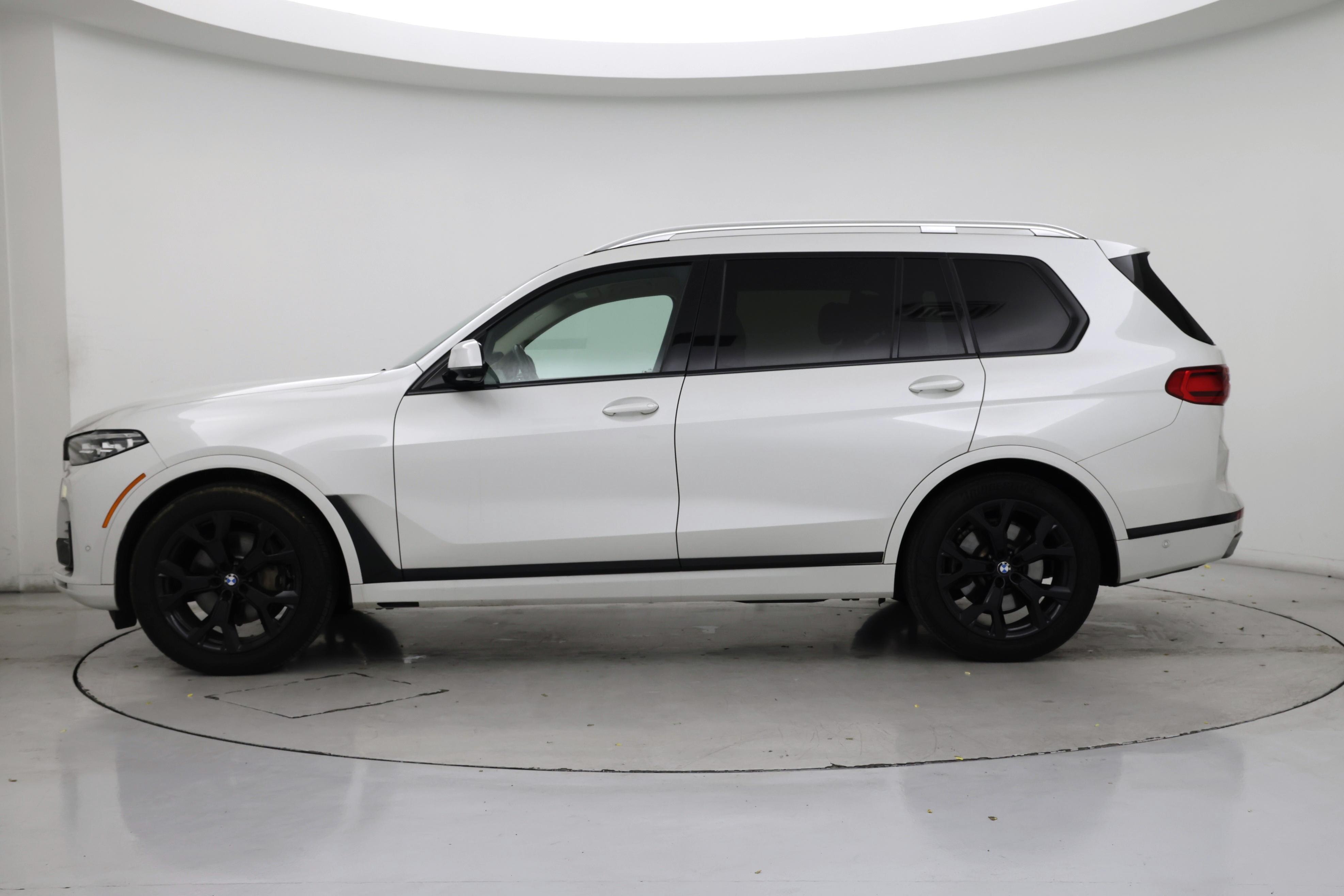 Thumbnail: 2021 BMW X7 - 3