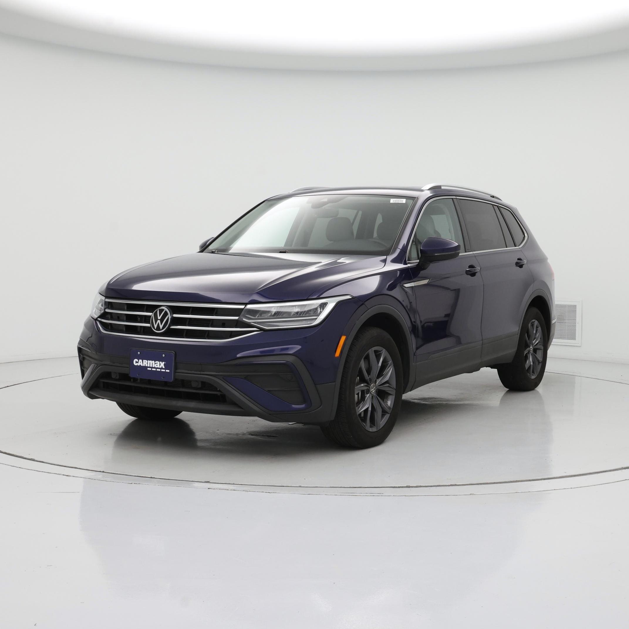 Thumbnail: 2022 Volkswagen Tiguan - 4