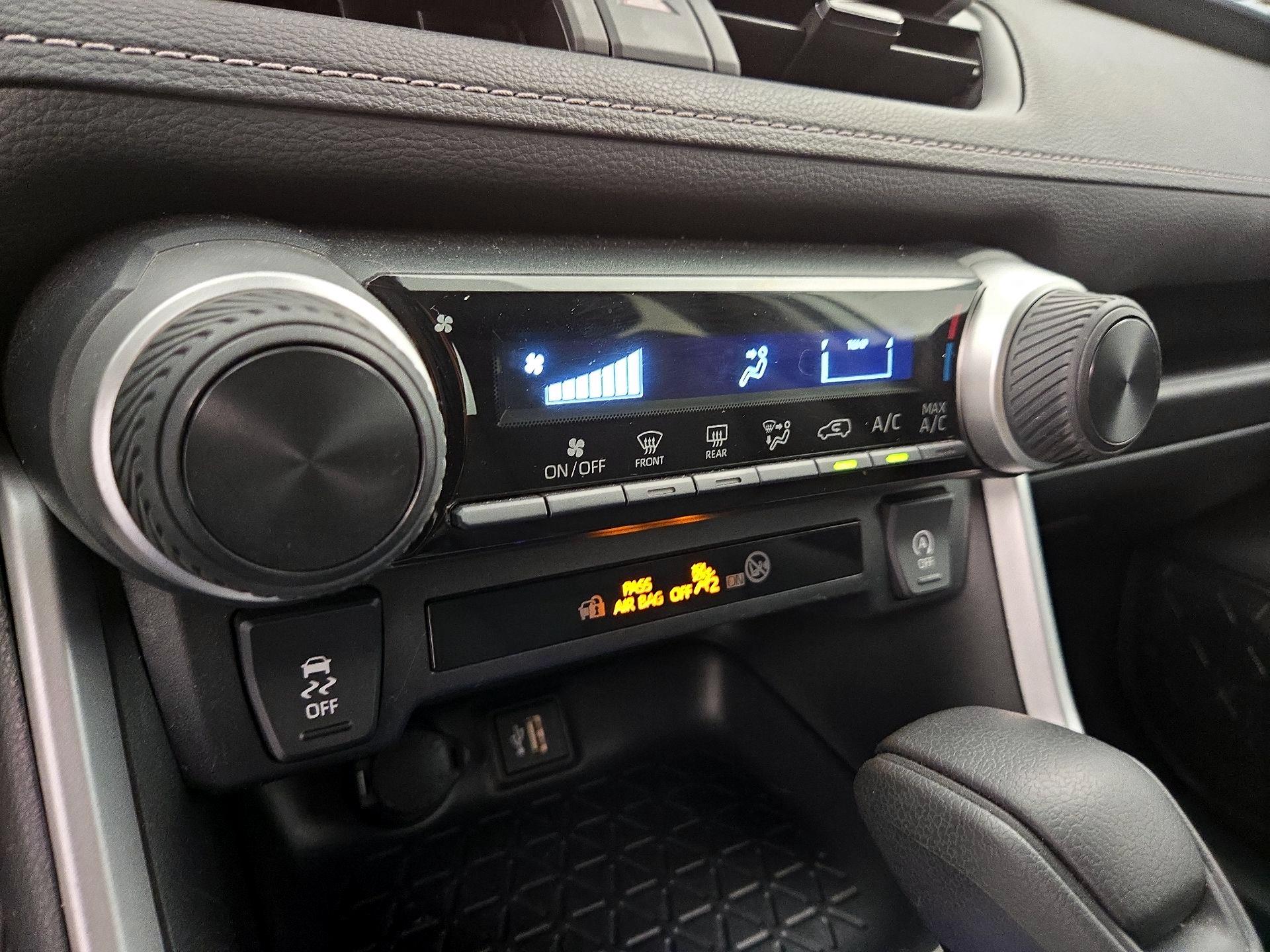 Thumbnail: 2023 Toyota RAV4 - 16