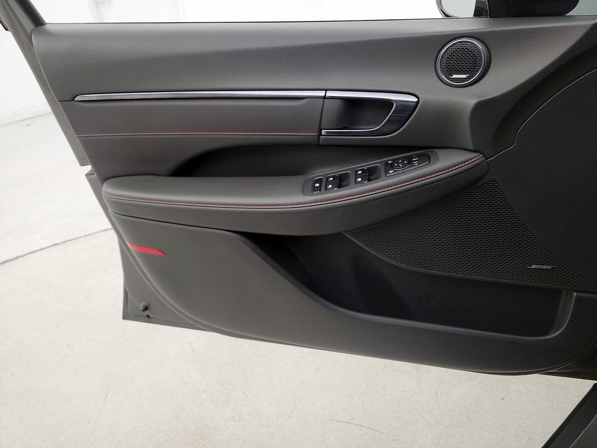 Thumbnail: 2022 Hyundai Sonata - 12