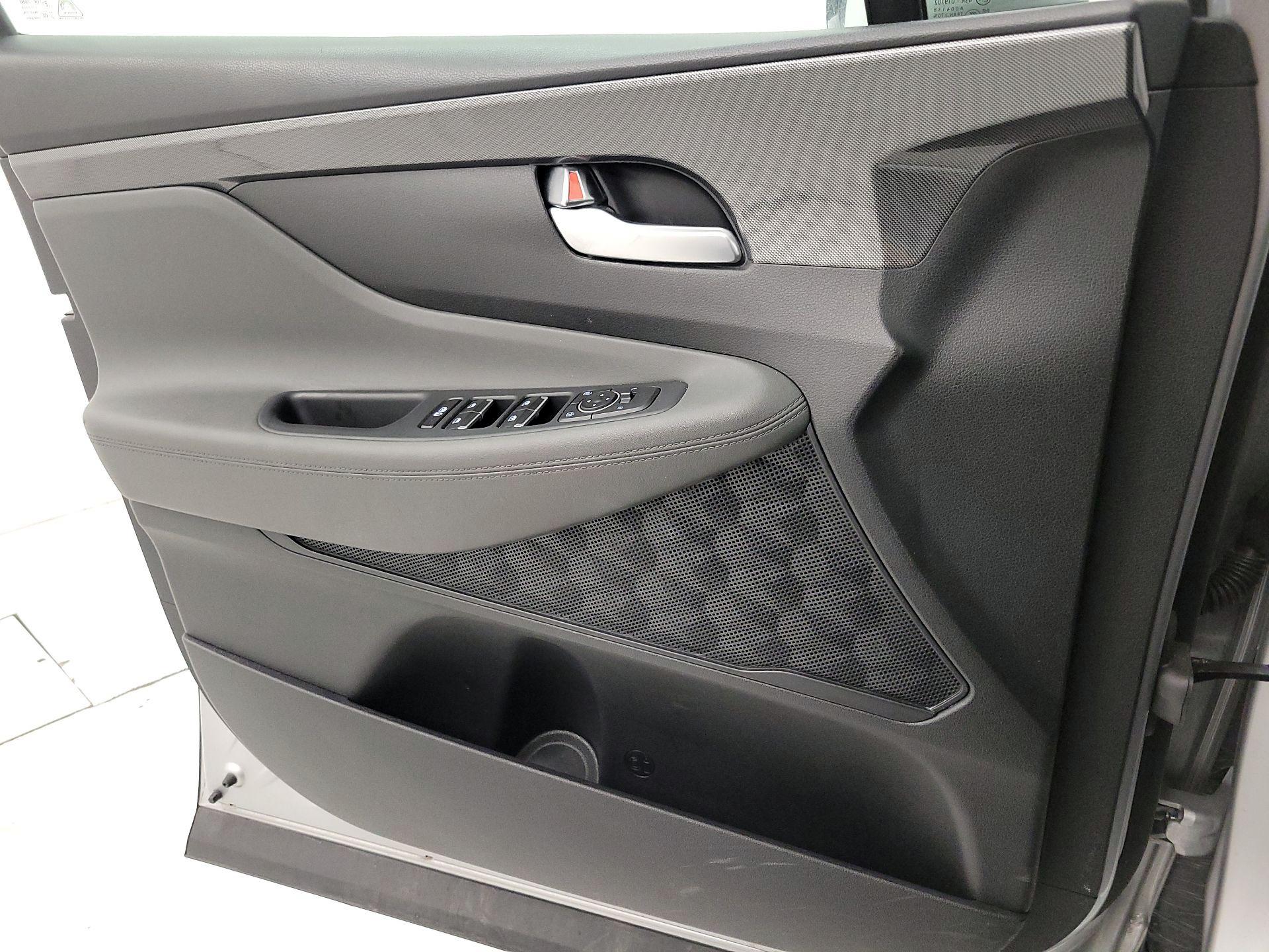 Thumbnail: 2023 Hyundai Santa Fe - 12