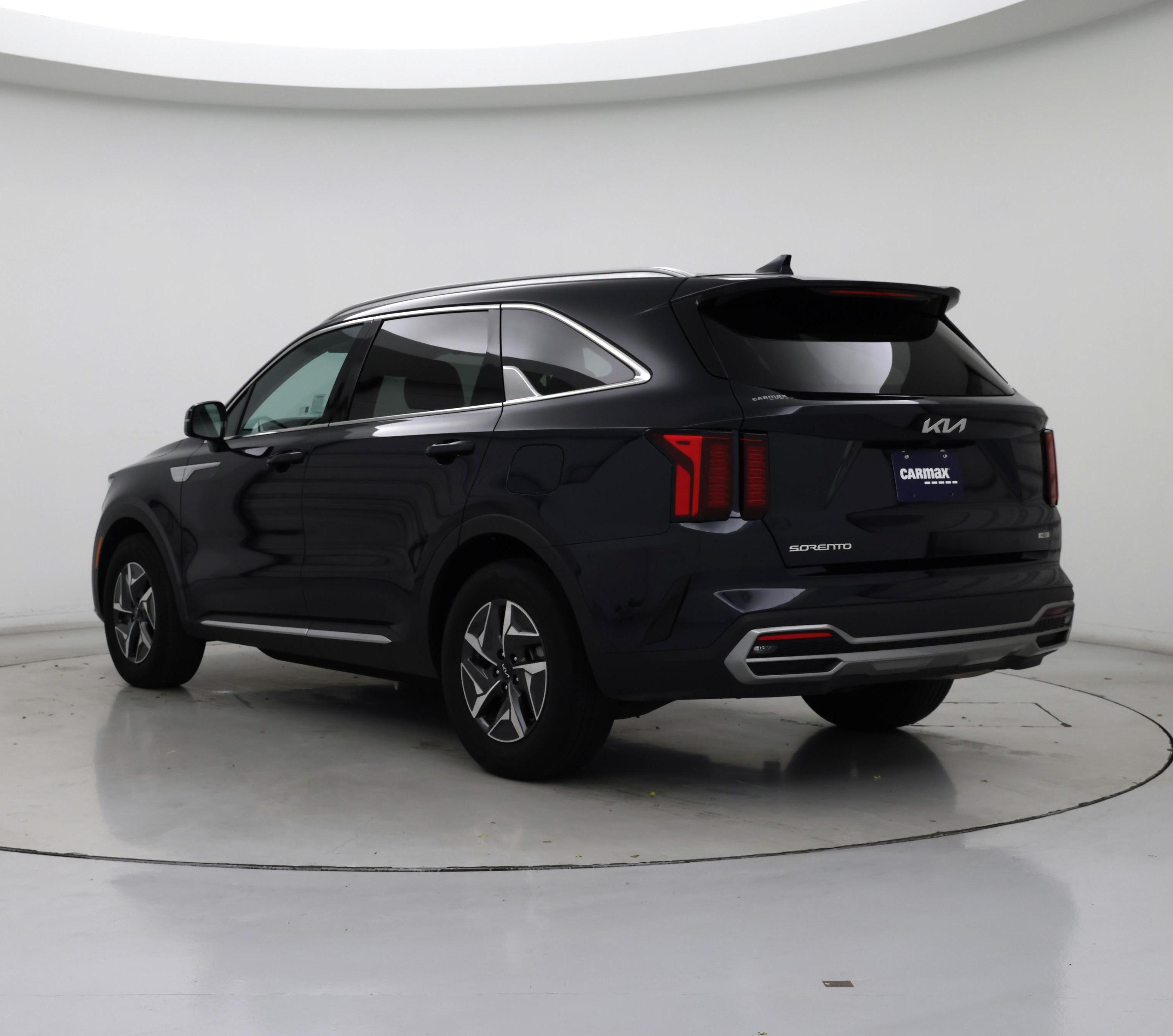 Thumbnail: 2023 Kia Sorento - 2