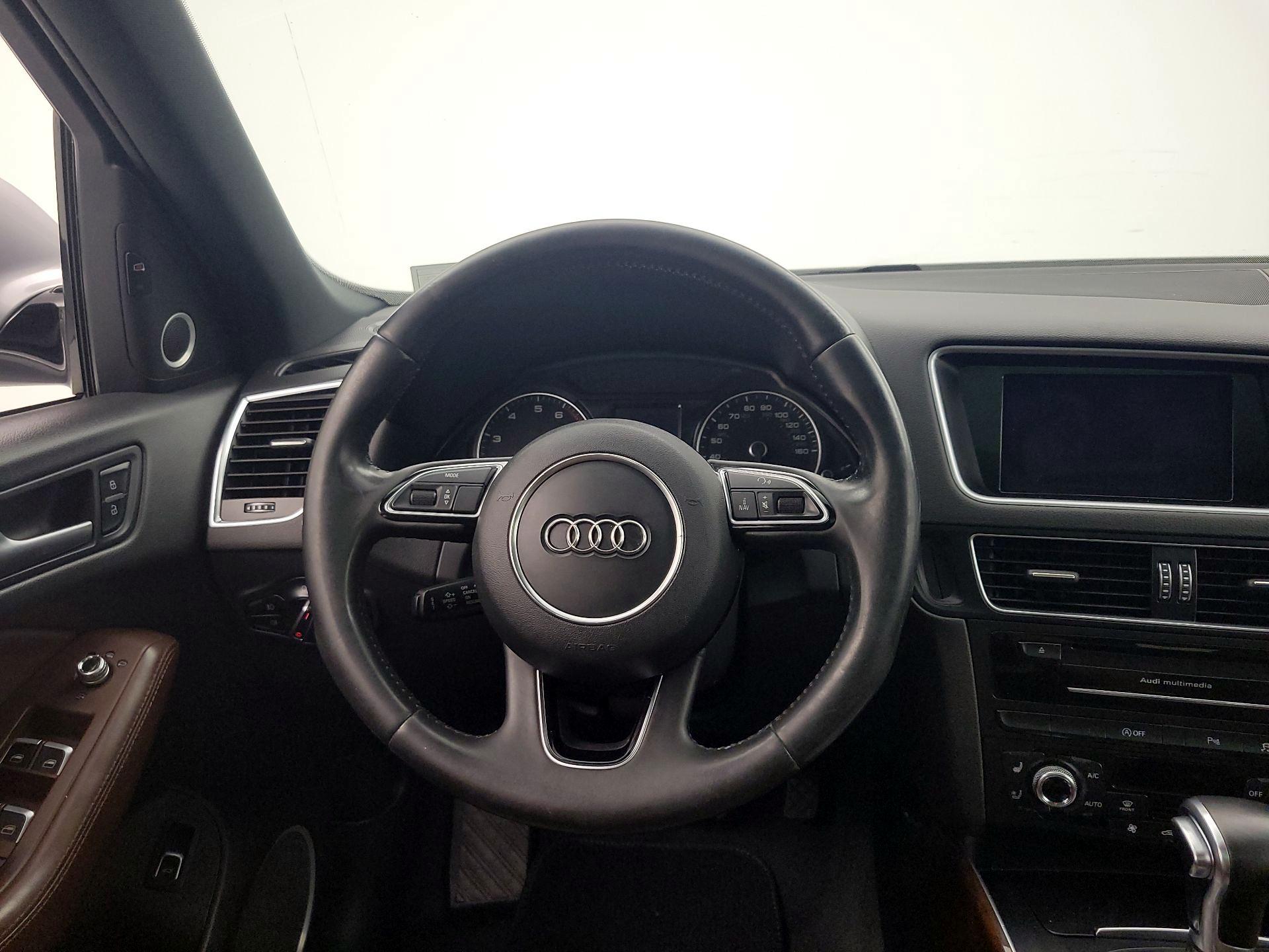 Thumbnail: 2015 Audi Q5 - 10