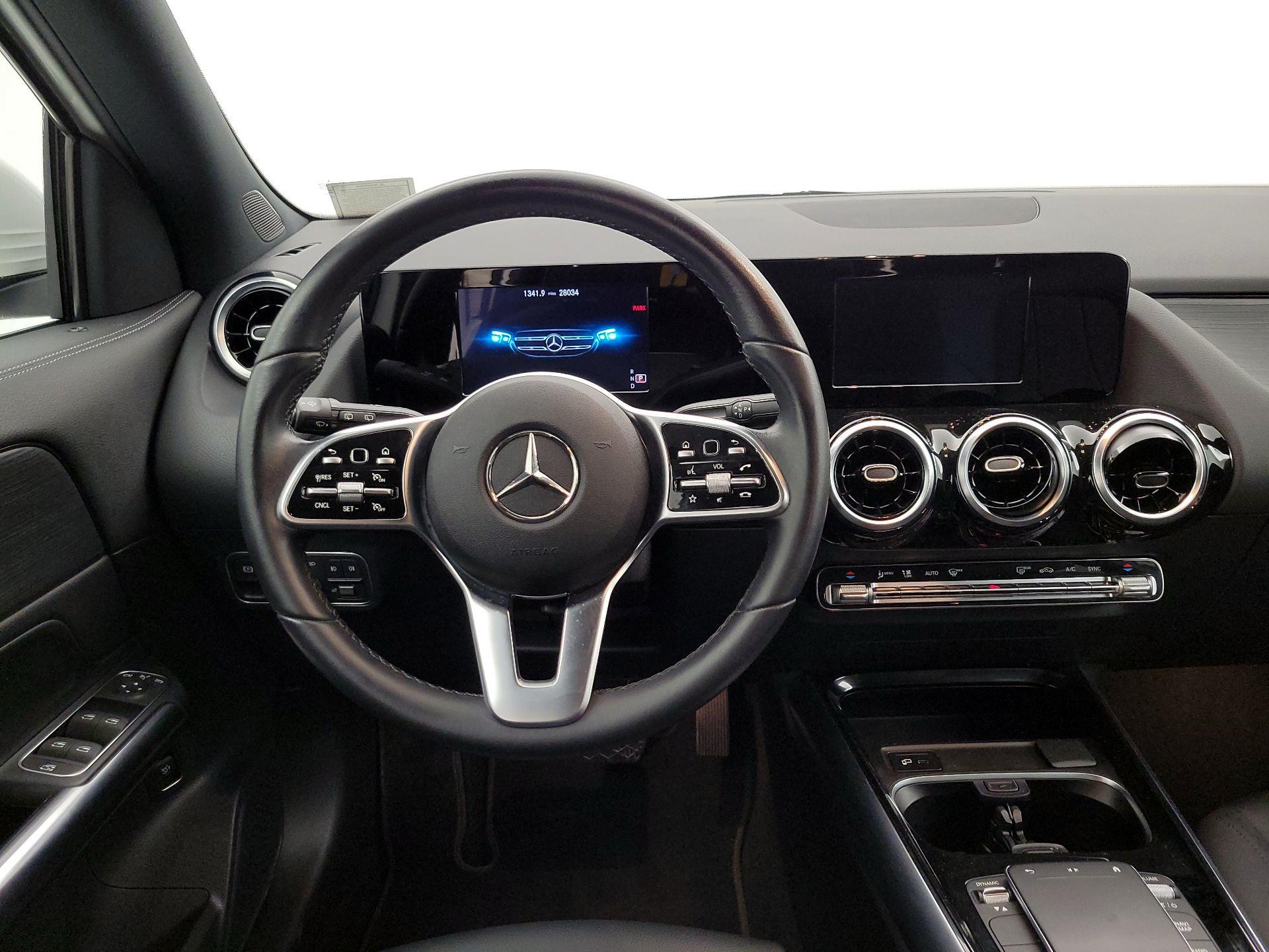 Thumbnail: 2022 Mercedes-Benz GLA - 10