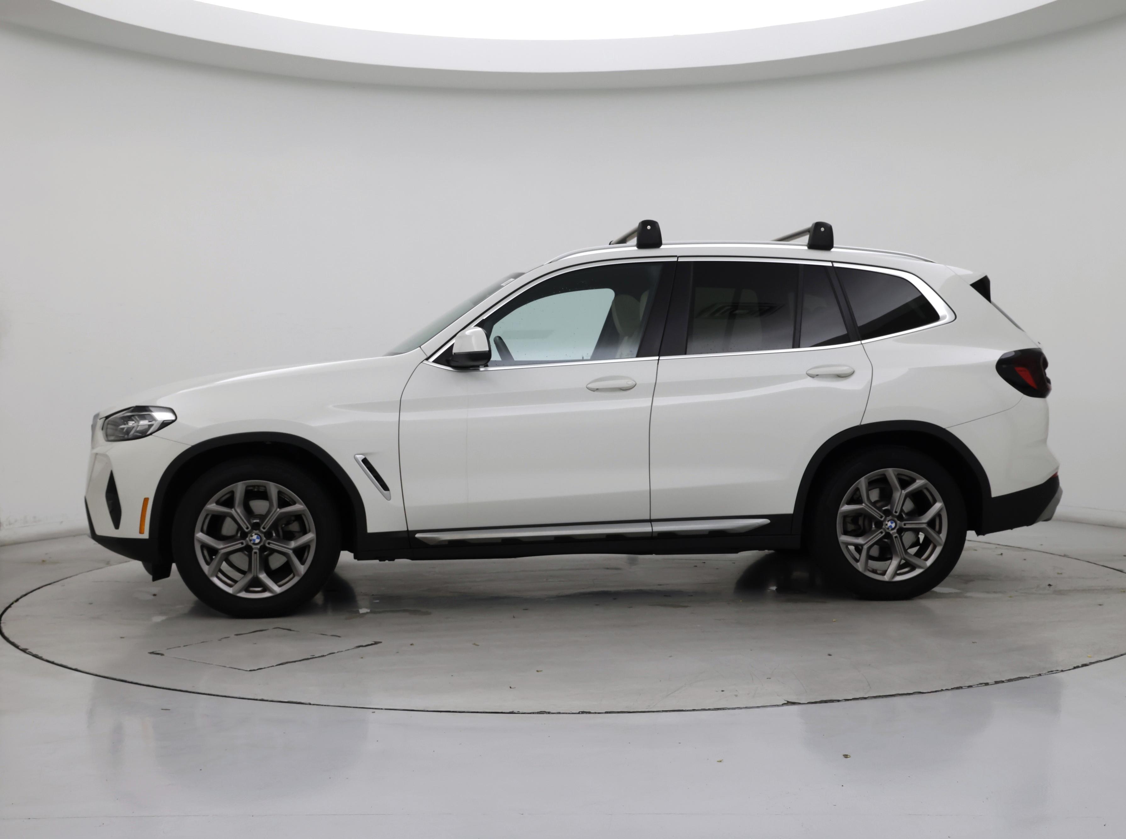 Thumbnail: 2022 BMW X3 - 3