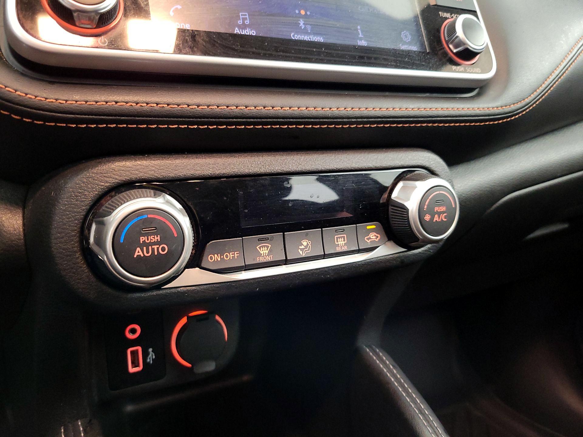 Thumbnail: 2020 Nissan Kicks - 15