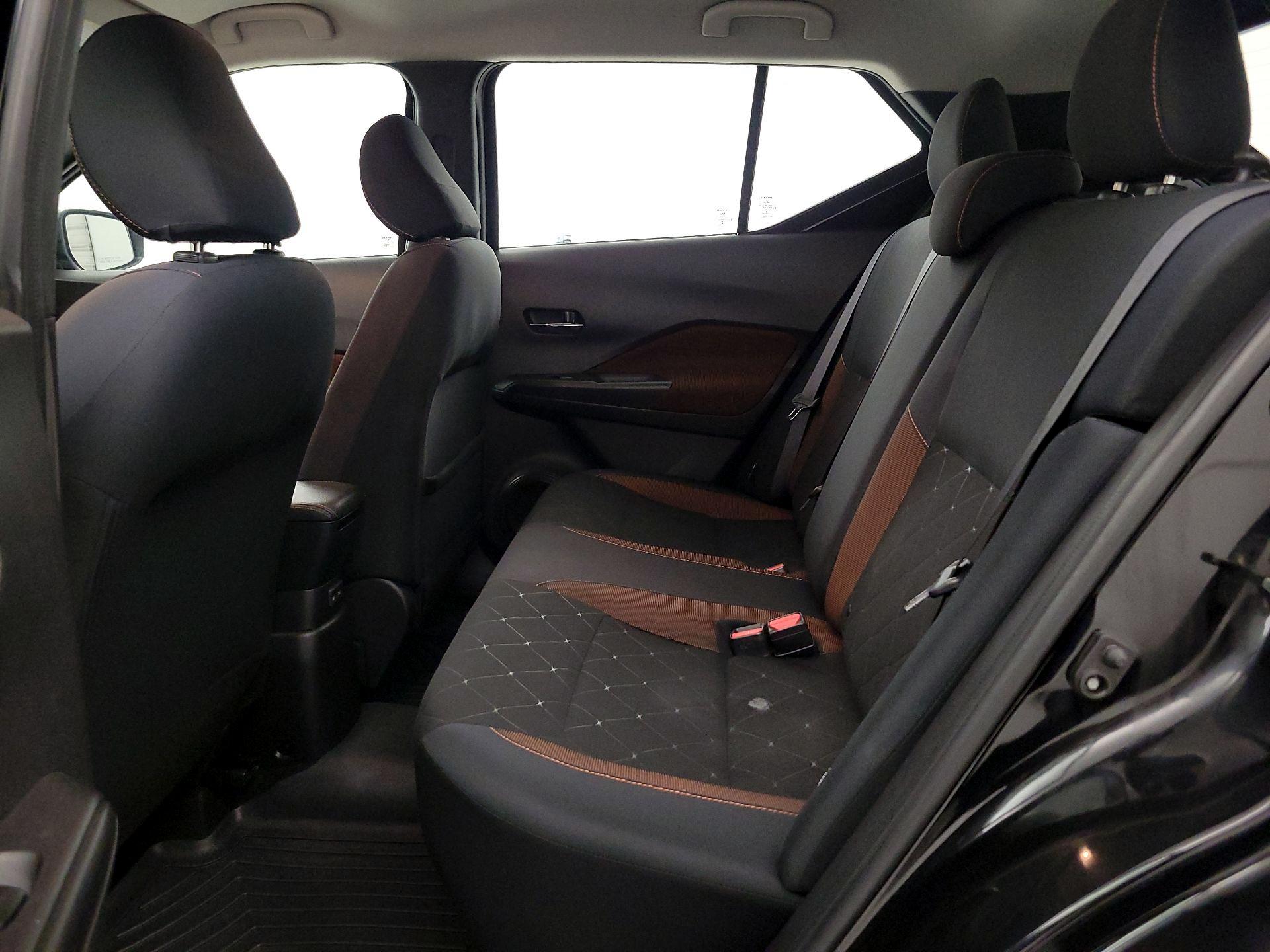 Thumbnail: 2020 Nissan Kicks - 18