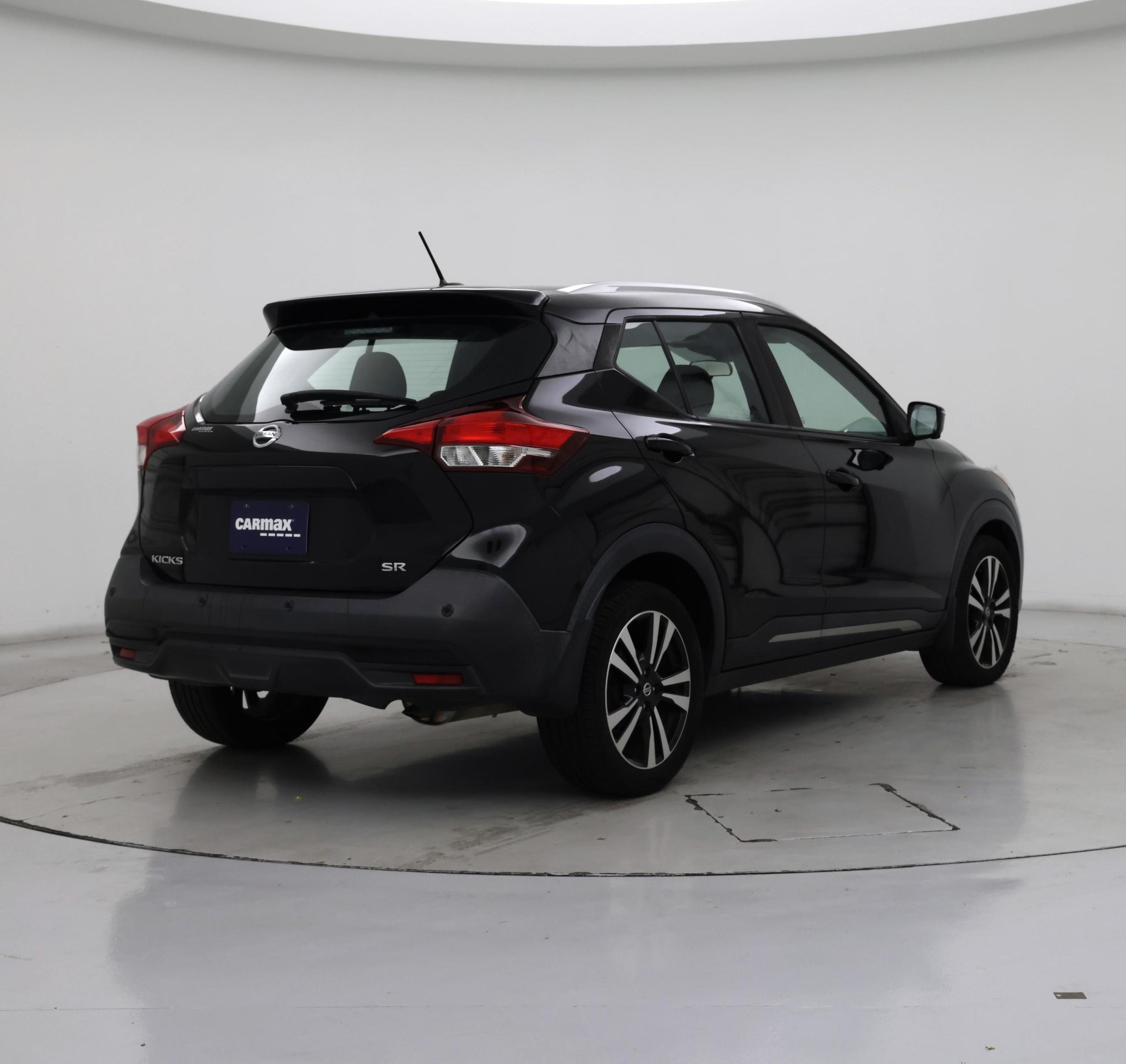 Thumbnail: 2020 Nissan Kicks - 8