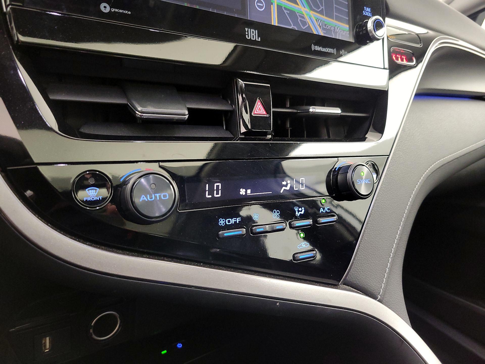 Thumbnail: 2022 Toyota Camry - 17