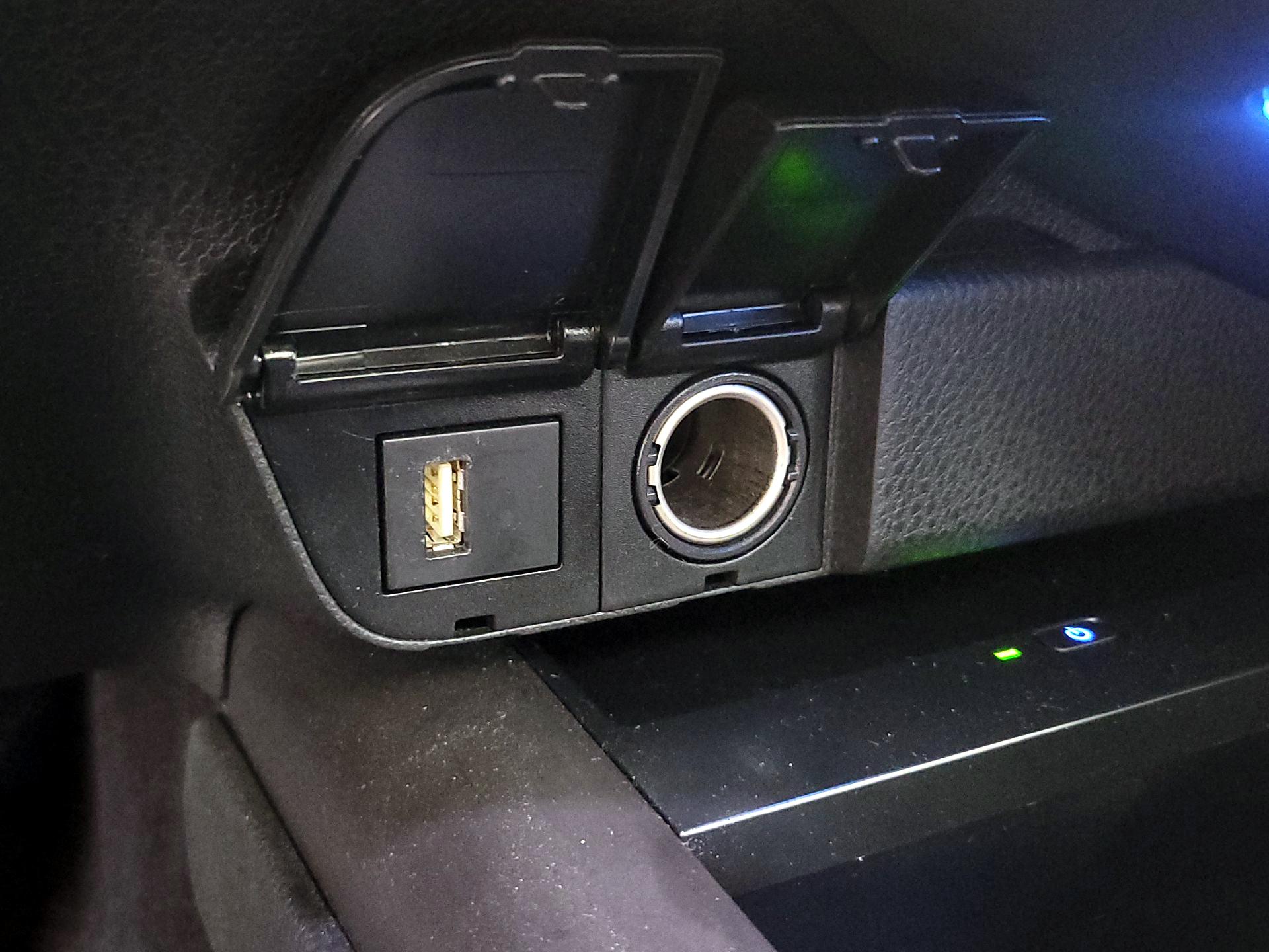 Thumbnail: 2022 Toyota Camry - 19