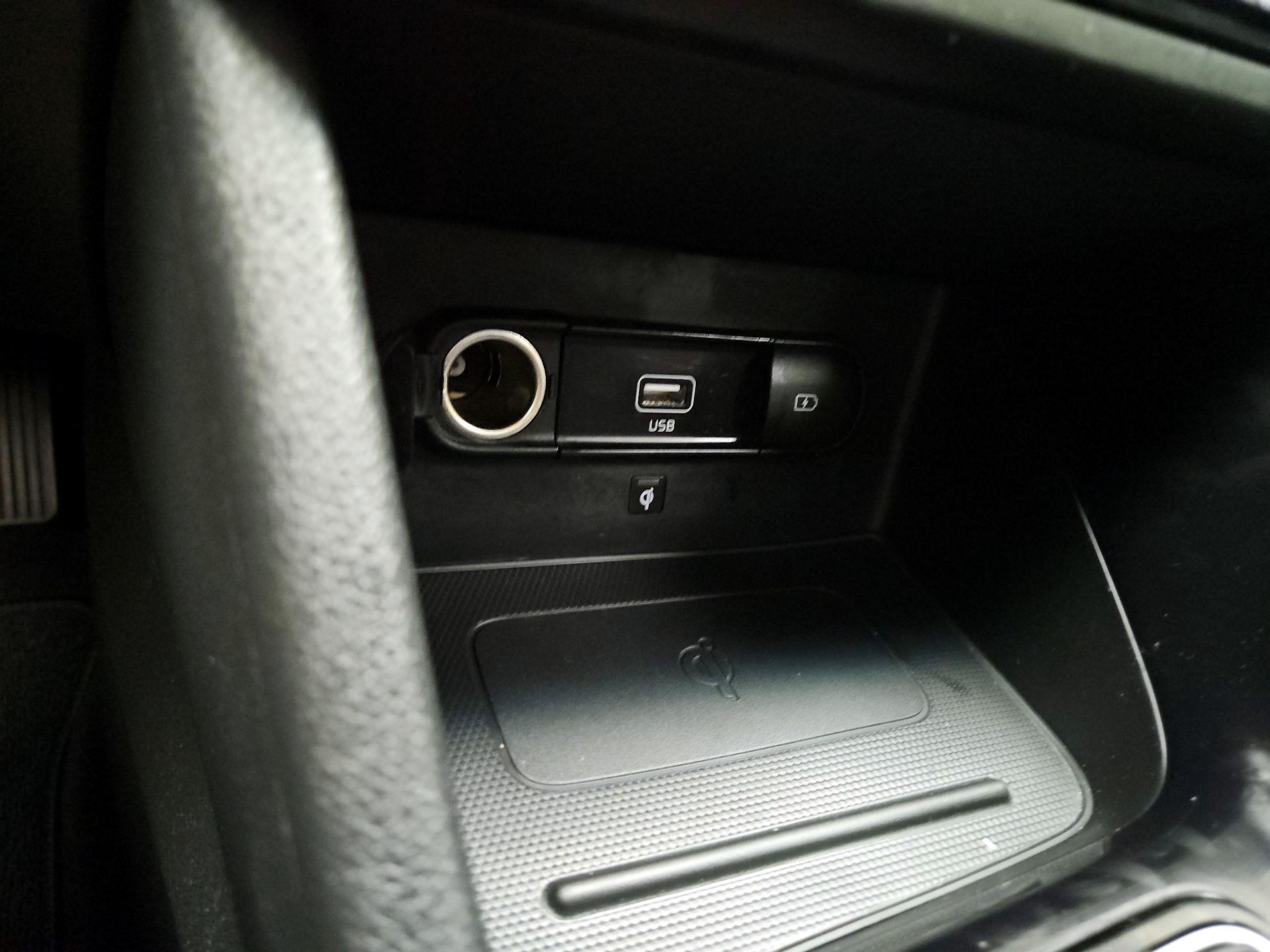 Thumbnail: 2022 Kia Niro - 19