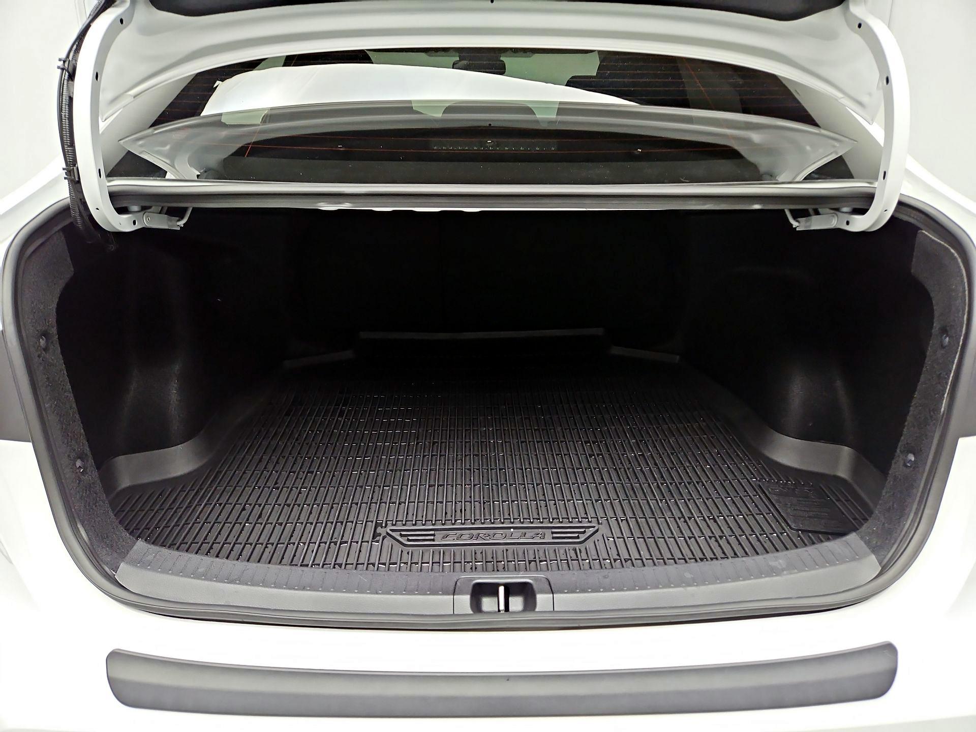 Thumbnail: 2023 Toyota Corolla - 19