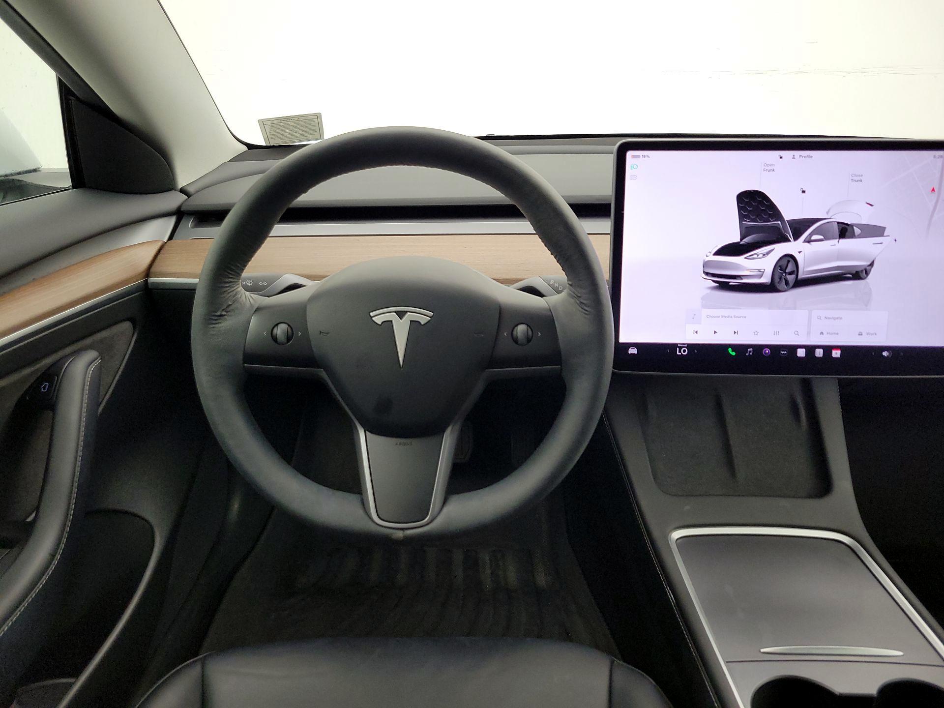 Thumbnail: 2023 Tesla Model 3 - 10