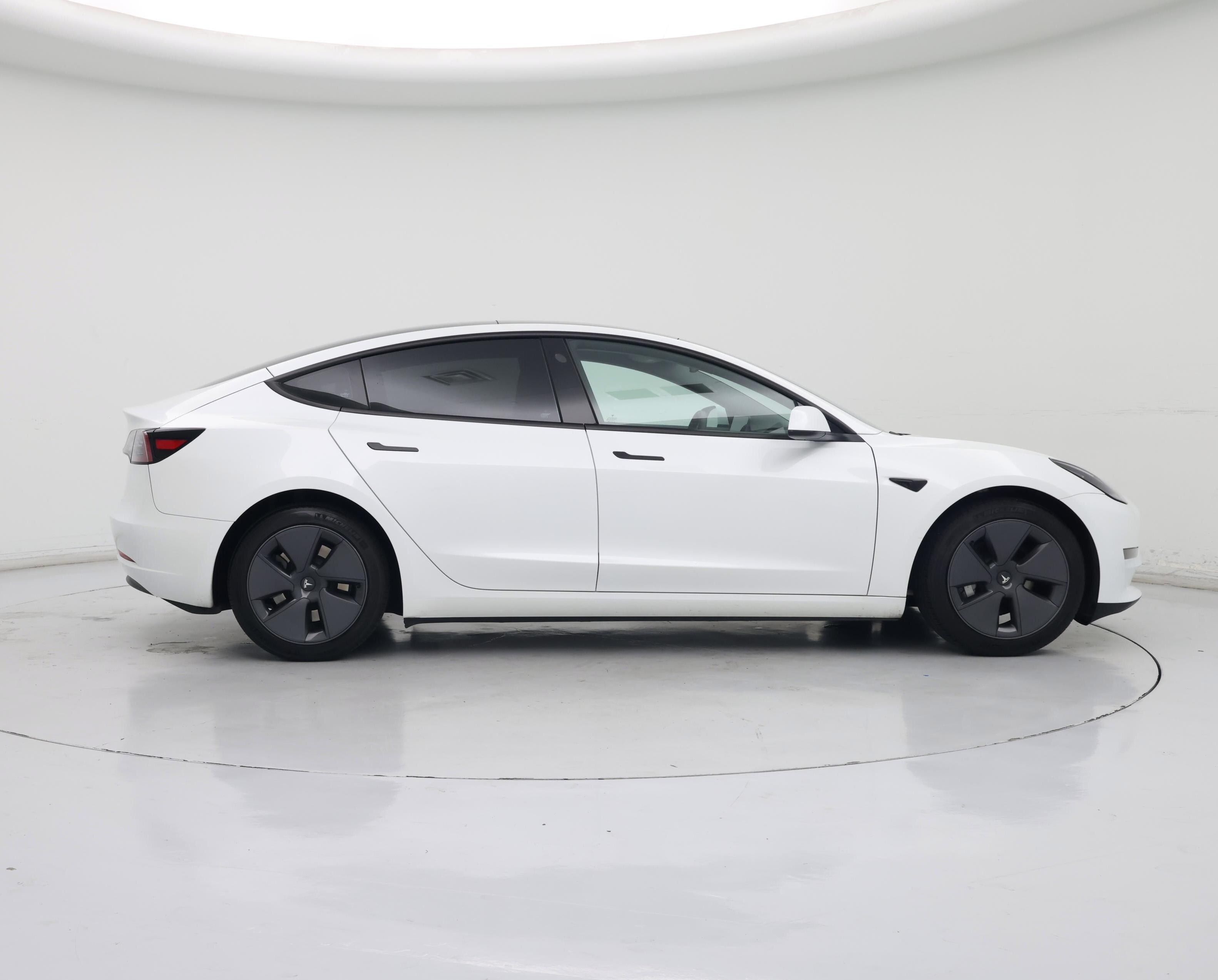 Thumbnail: 2023 Tesla Model 3 - 7