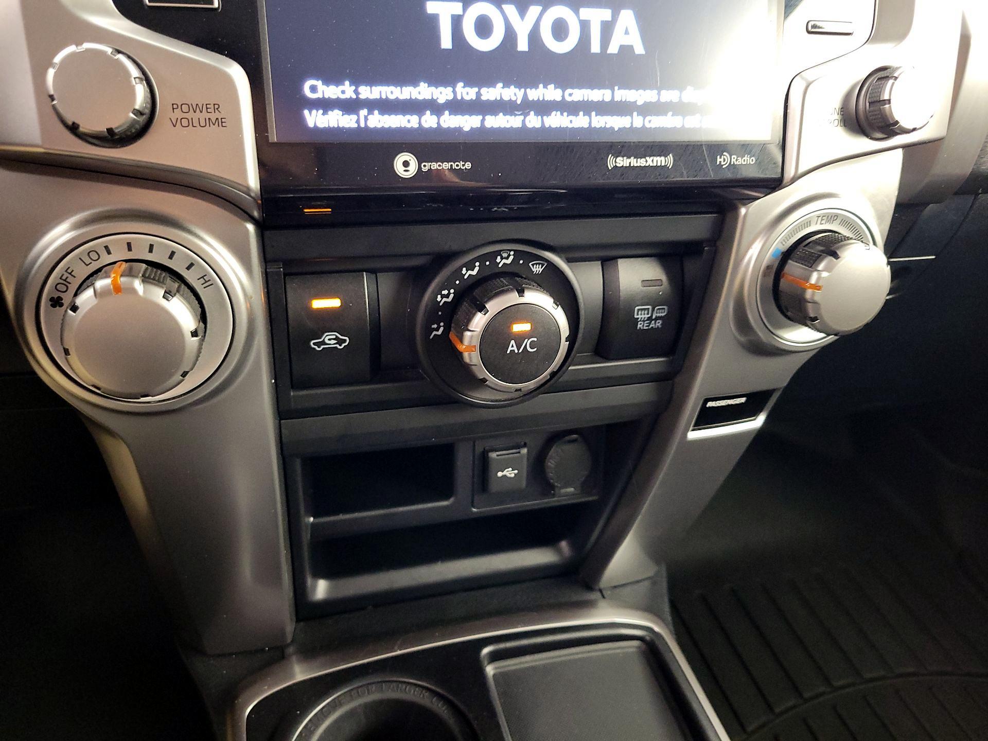 Thumbnail: 2021 Toyota 4Runner - 17