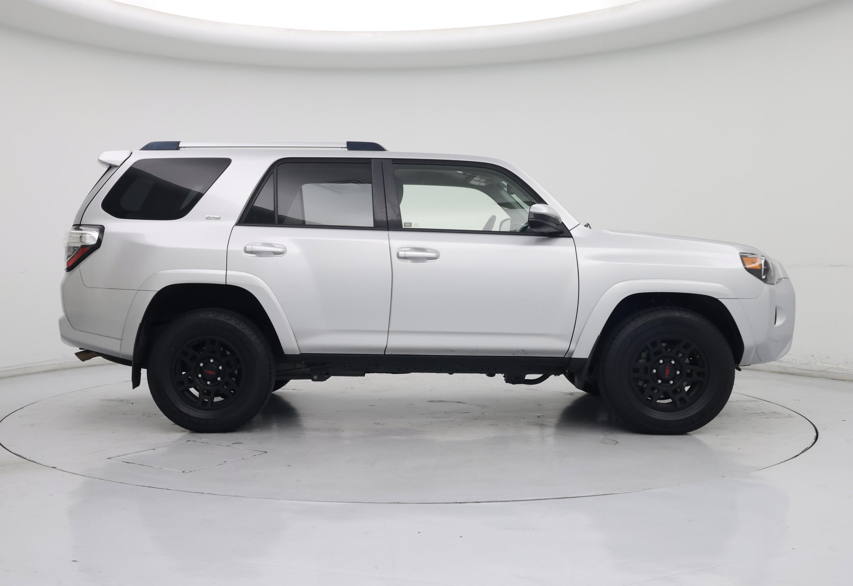 Thumbnail: 2021 Toyota 4Runner - 7