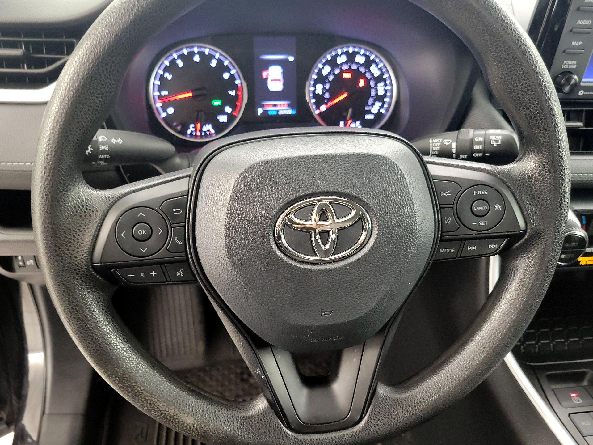 Thumbnail: 2022 Toyota RAV4 - 10