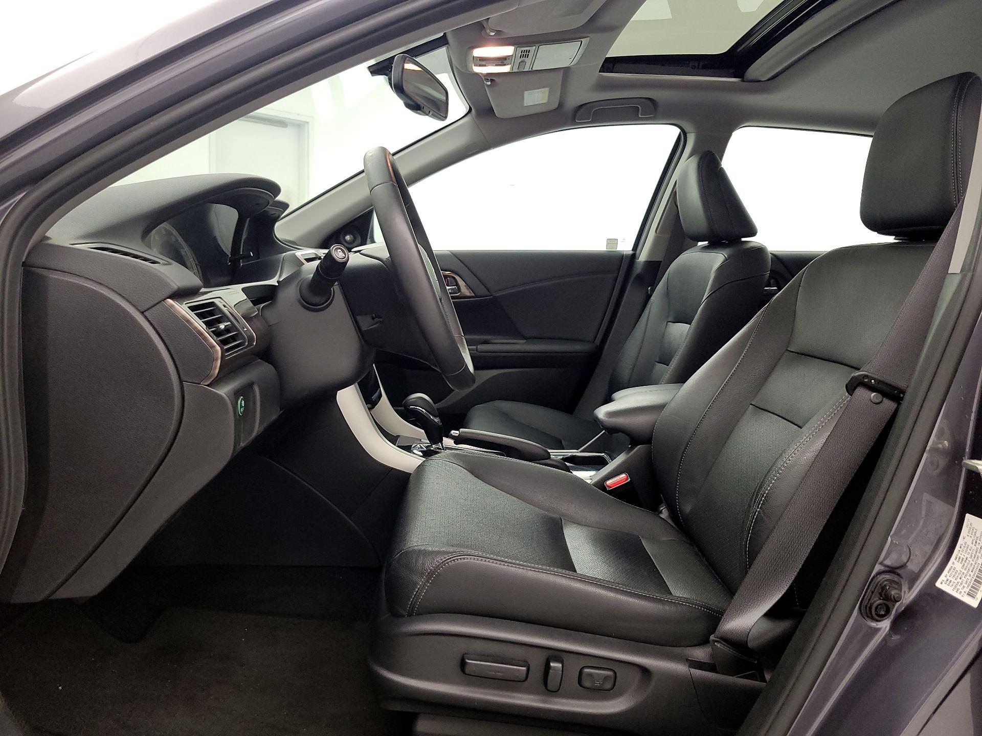 Thumbnail: 2017 Honda Accord - 11
