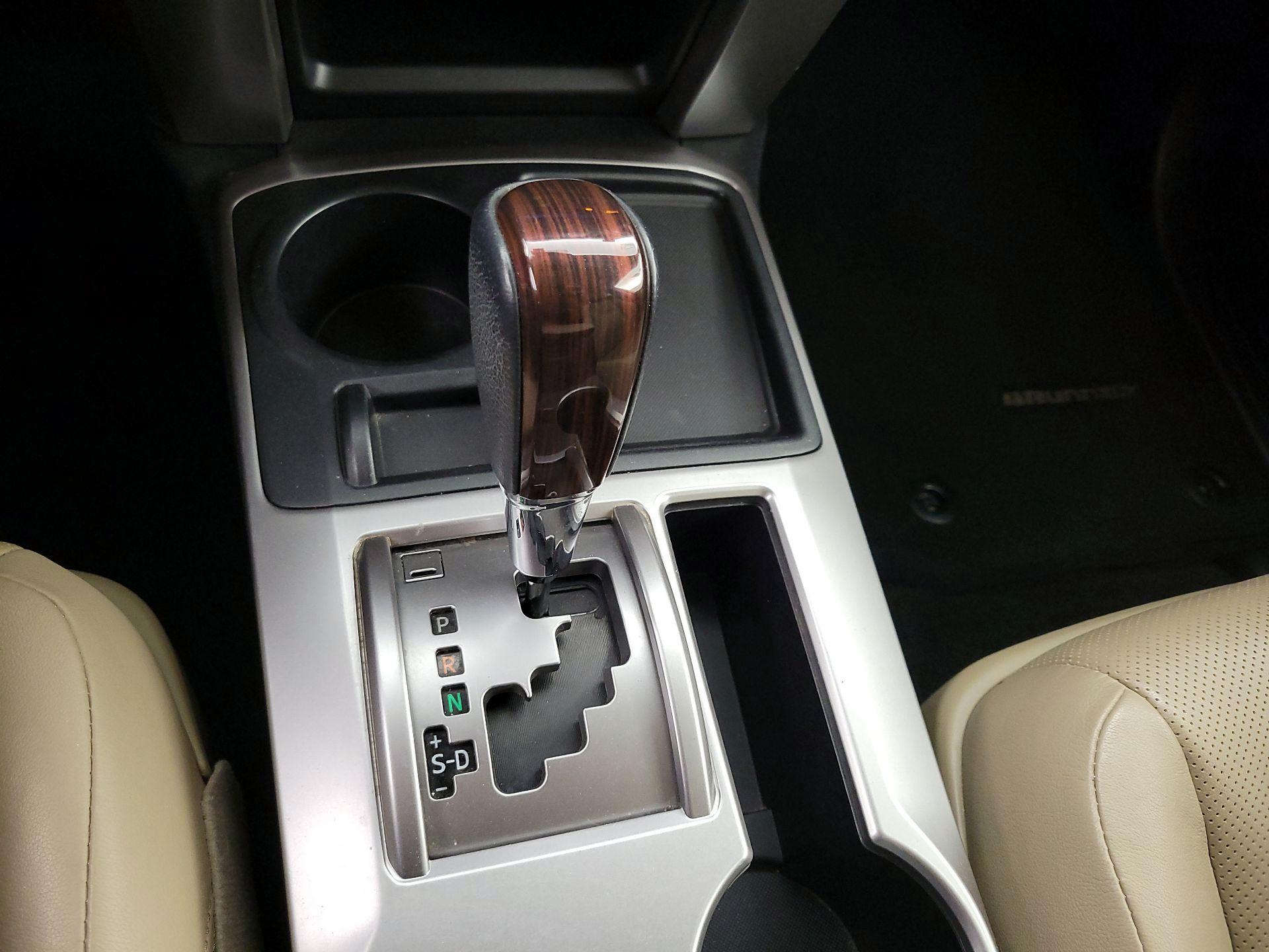 Thumbnail: 2019 Toyota 4Runner - 18