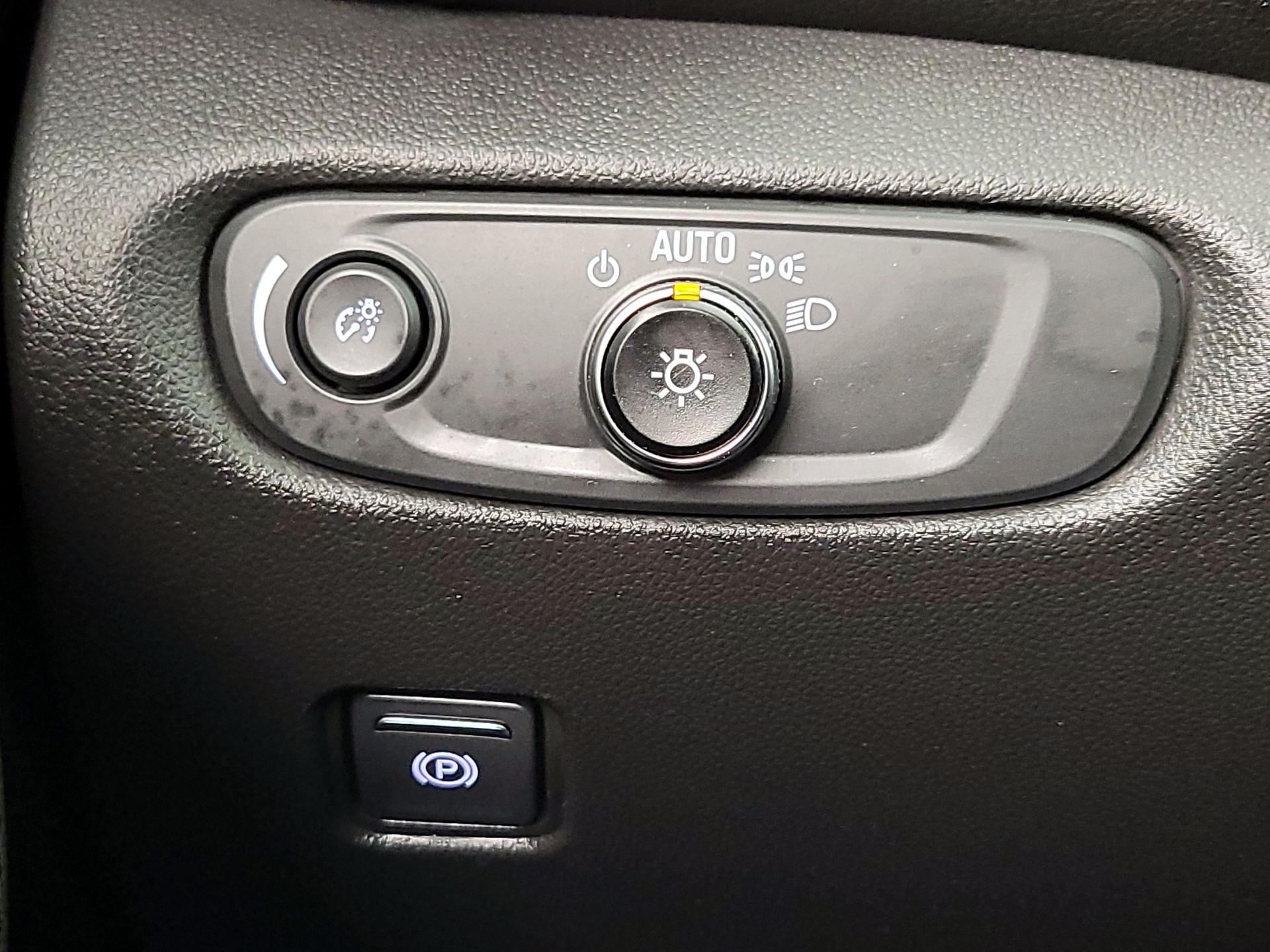 Thumbnail: 2021 Chevrolet Blazer - 13