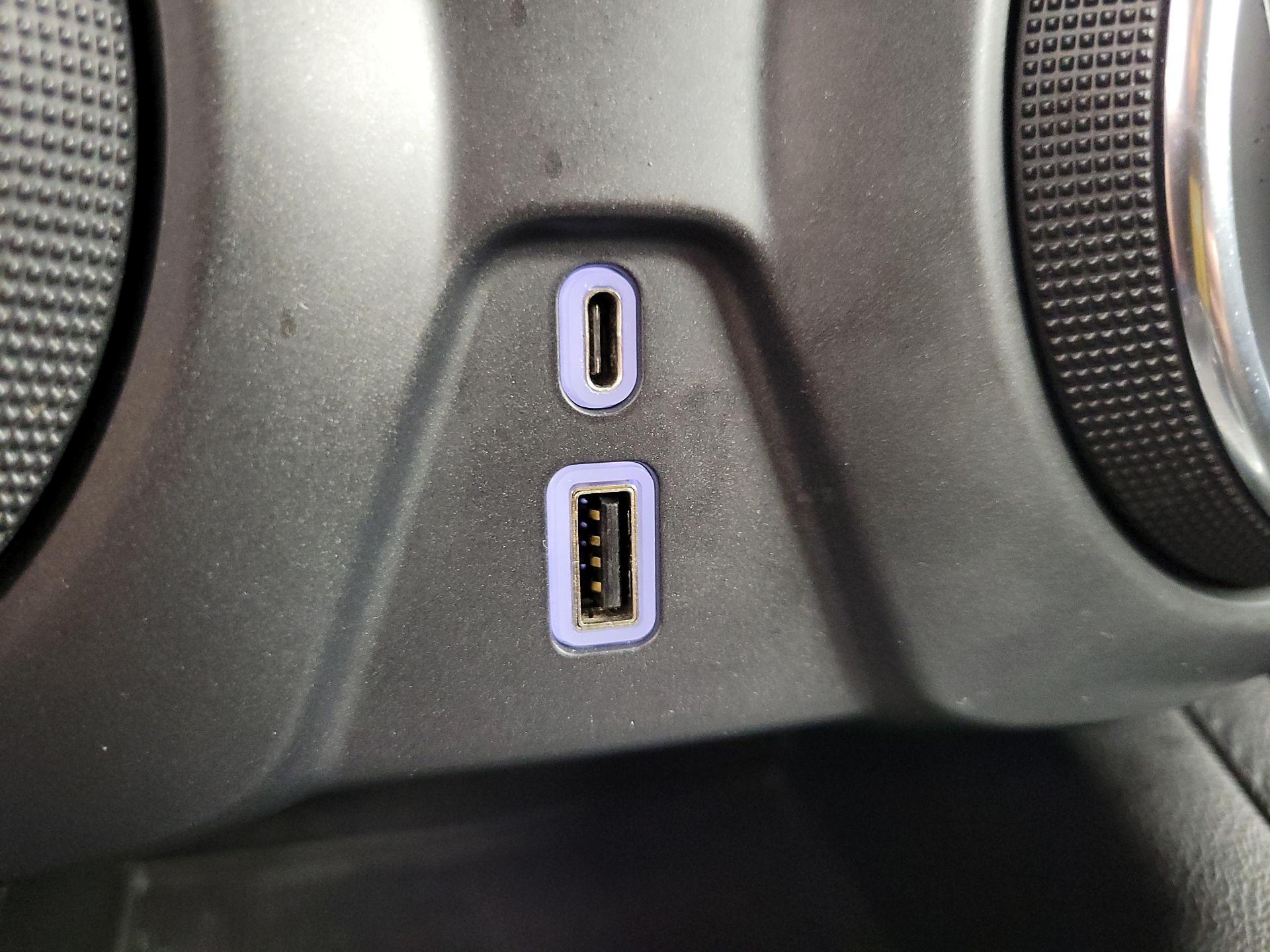 Thumbnail: 2021 Chevrolet Blazer - 18