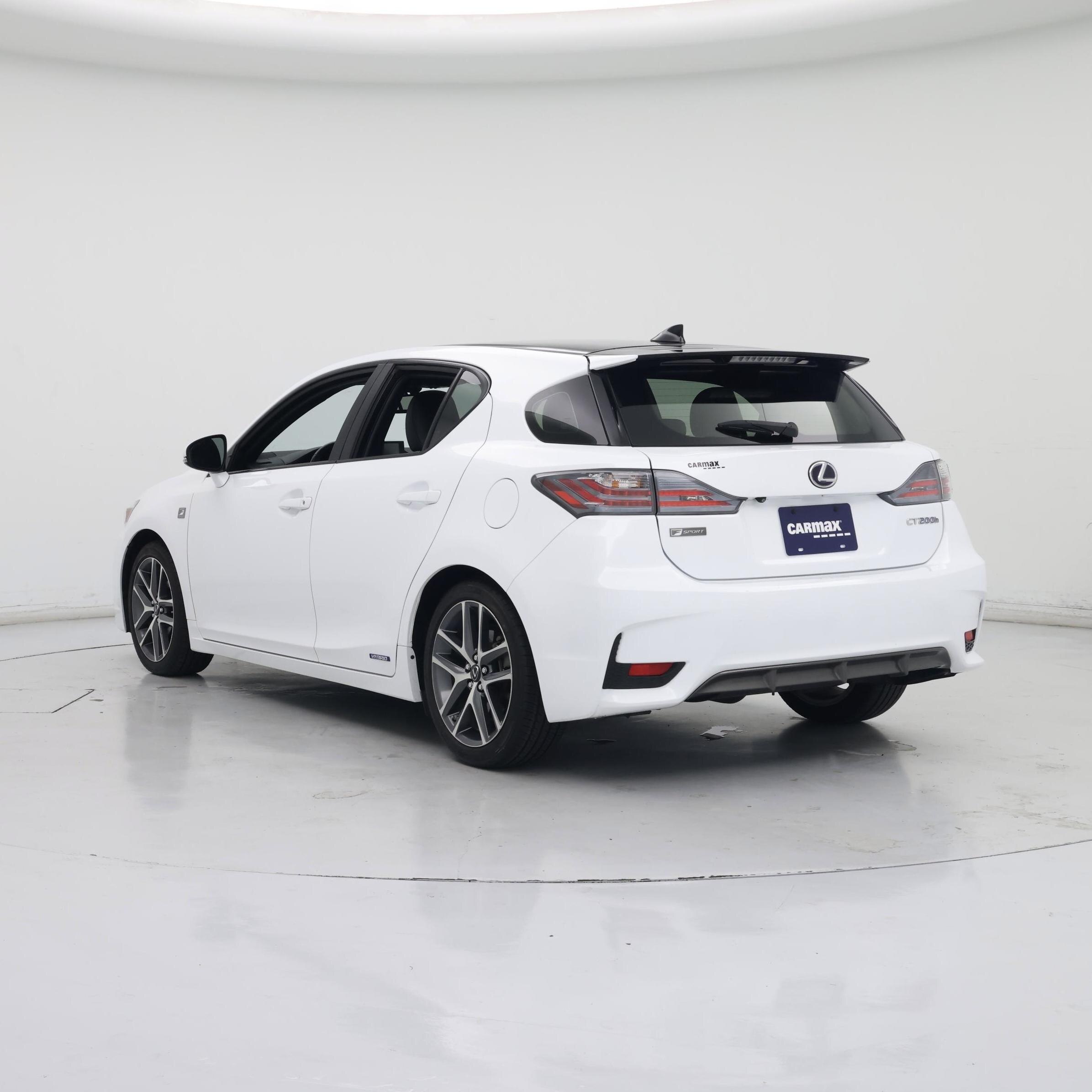 Thumbnail: 2017 Lexus CT - 2