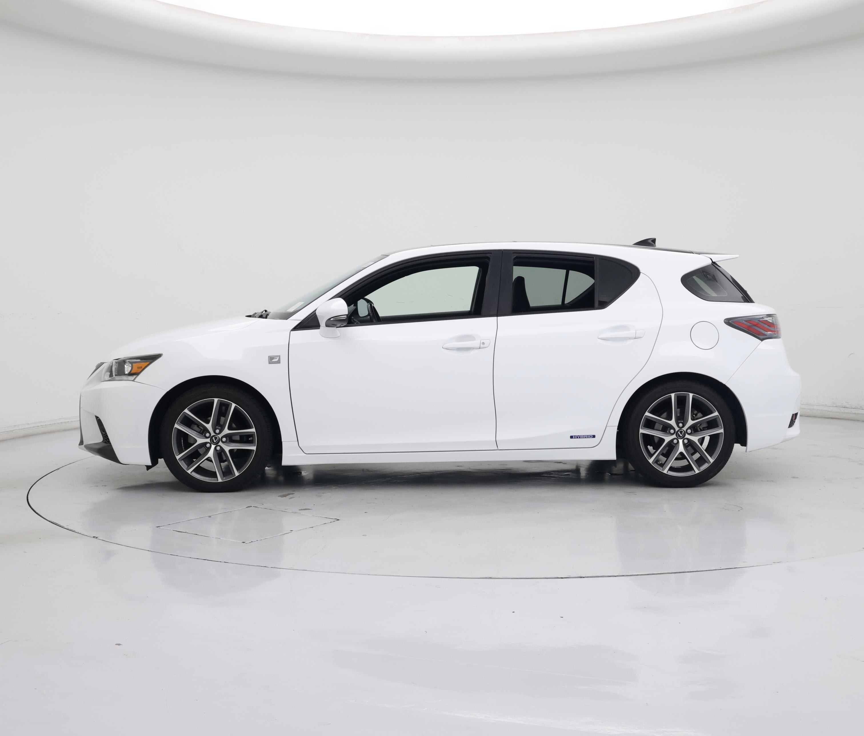 Thumbnail: 2017 Lexus CT - 3