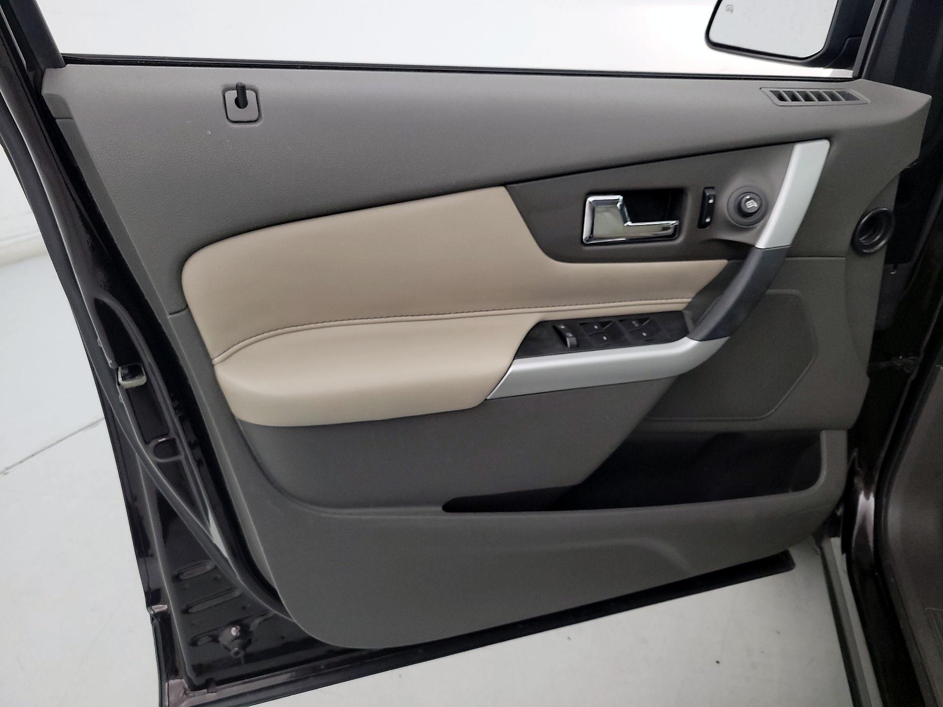 Thumbnail: 2014 Ford Edge - 12
