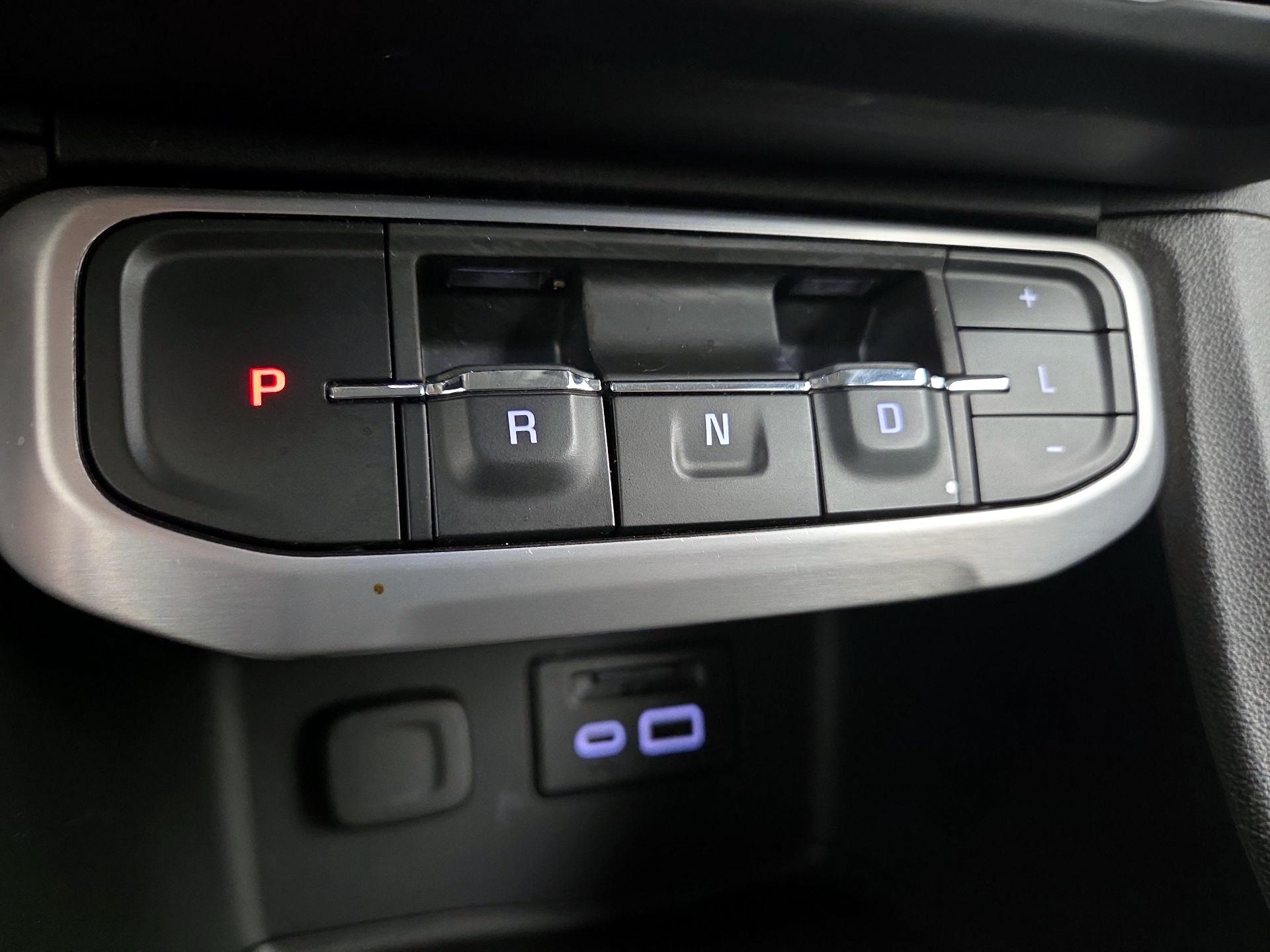 Thumbnail: 2020 GMC Acadia - 18