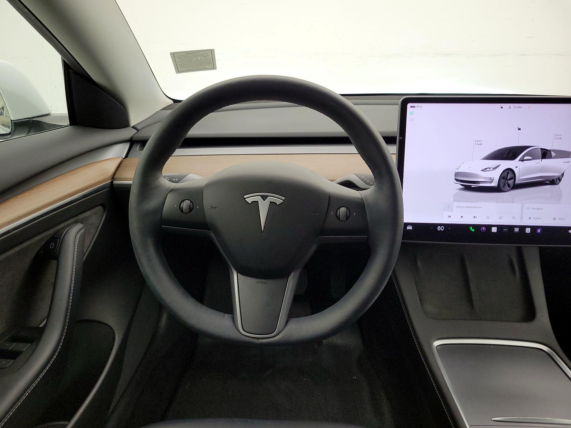 Thumbnail: 2022 Tesla Model 3 - 10