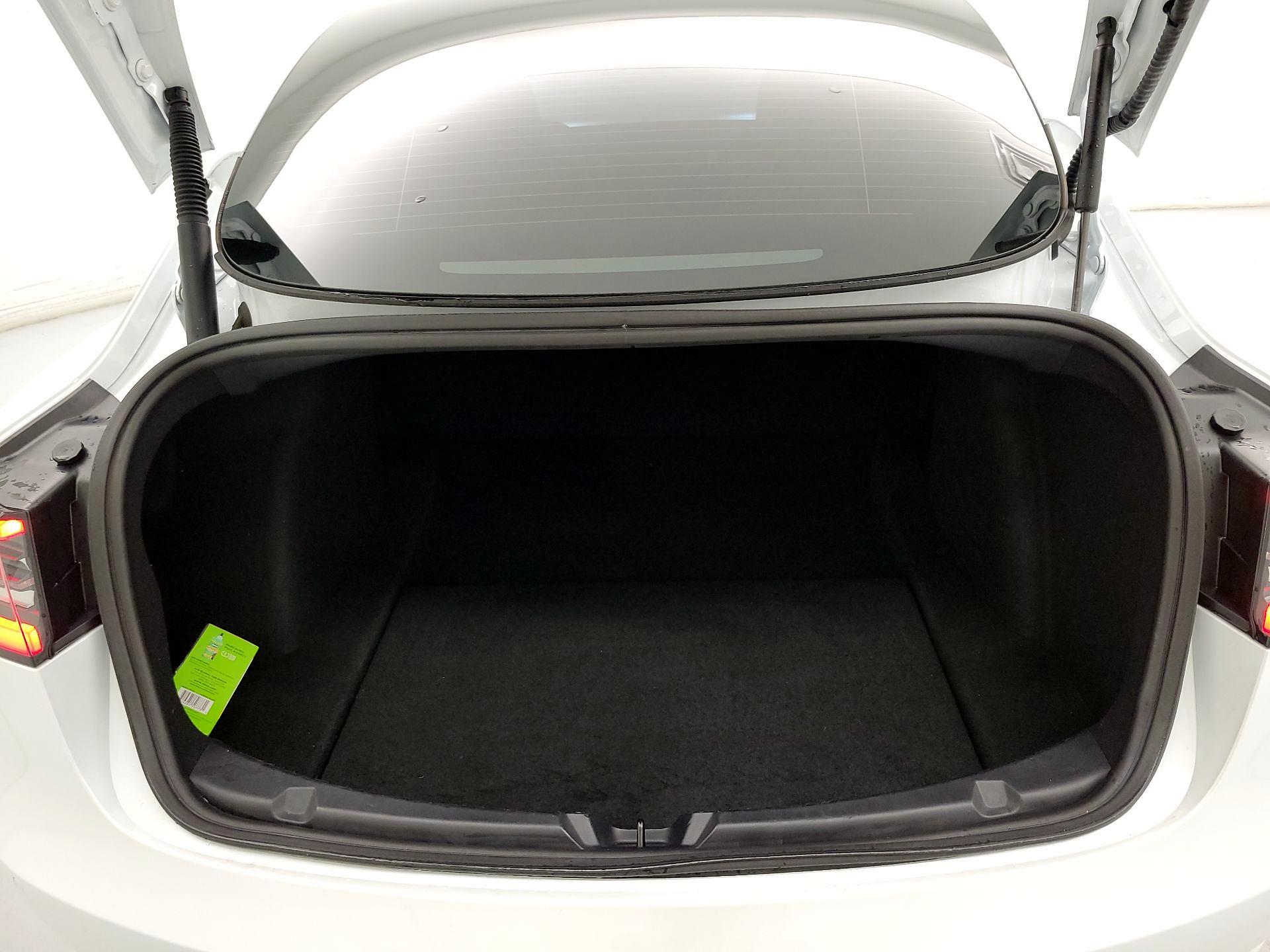 Thumbnail: 2022 Tesla Model 3 - 19