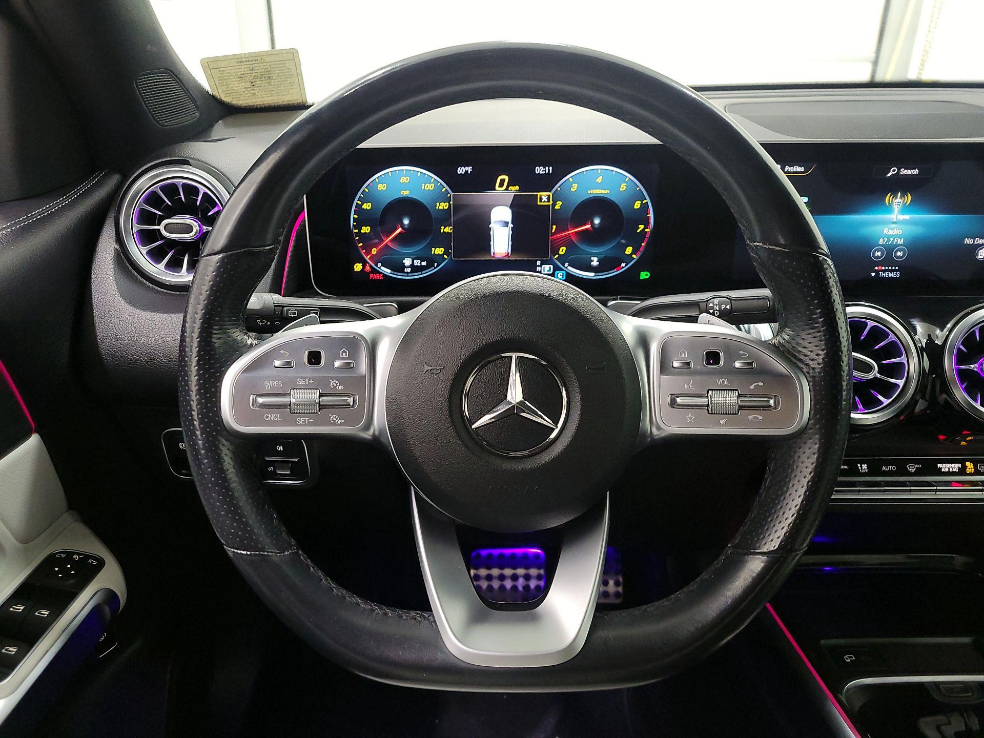 Thumbnail: 2020 Mercedes-Benz GLB - 10