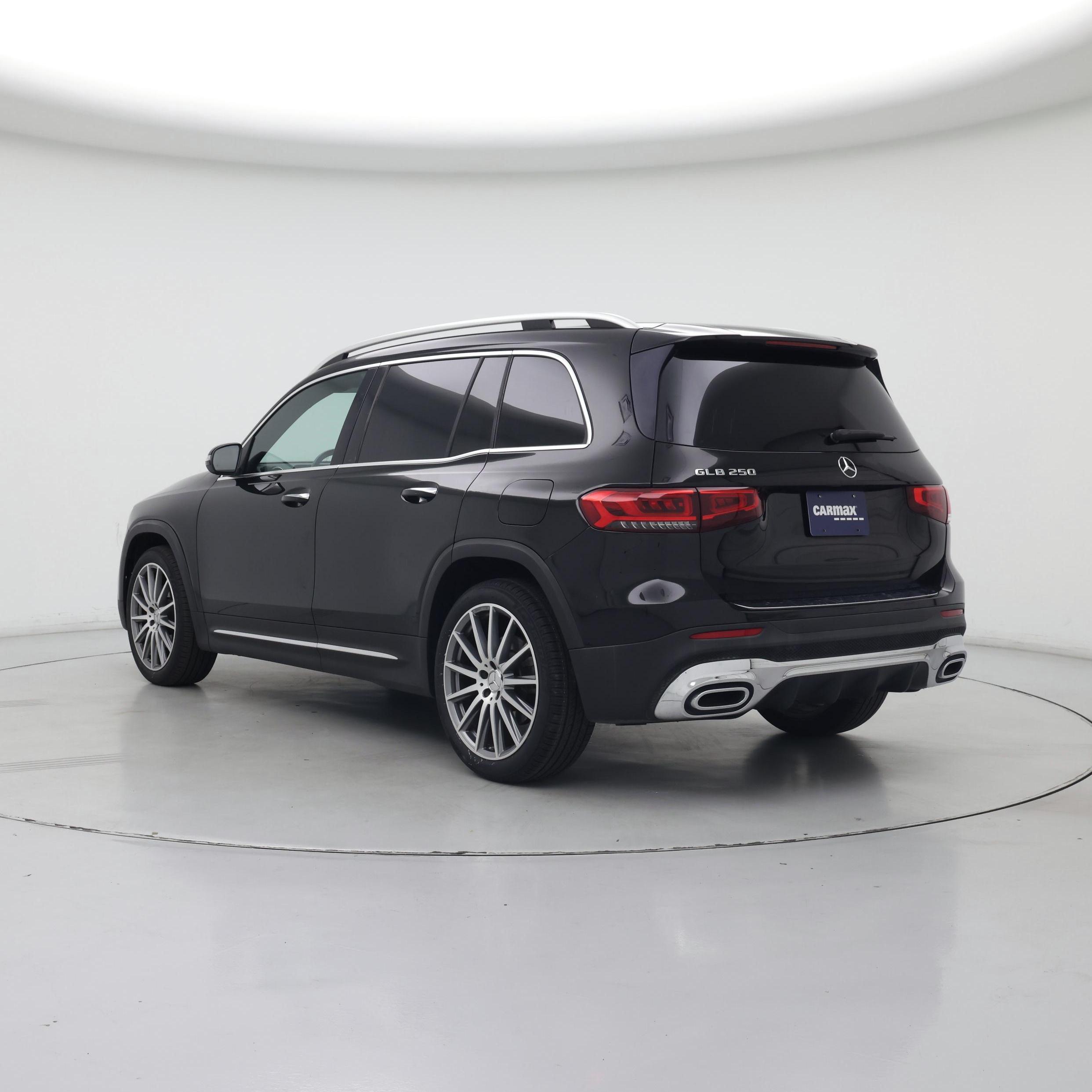 Thumbnail: 2020 Mercedes-Benz GLB - 2
