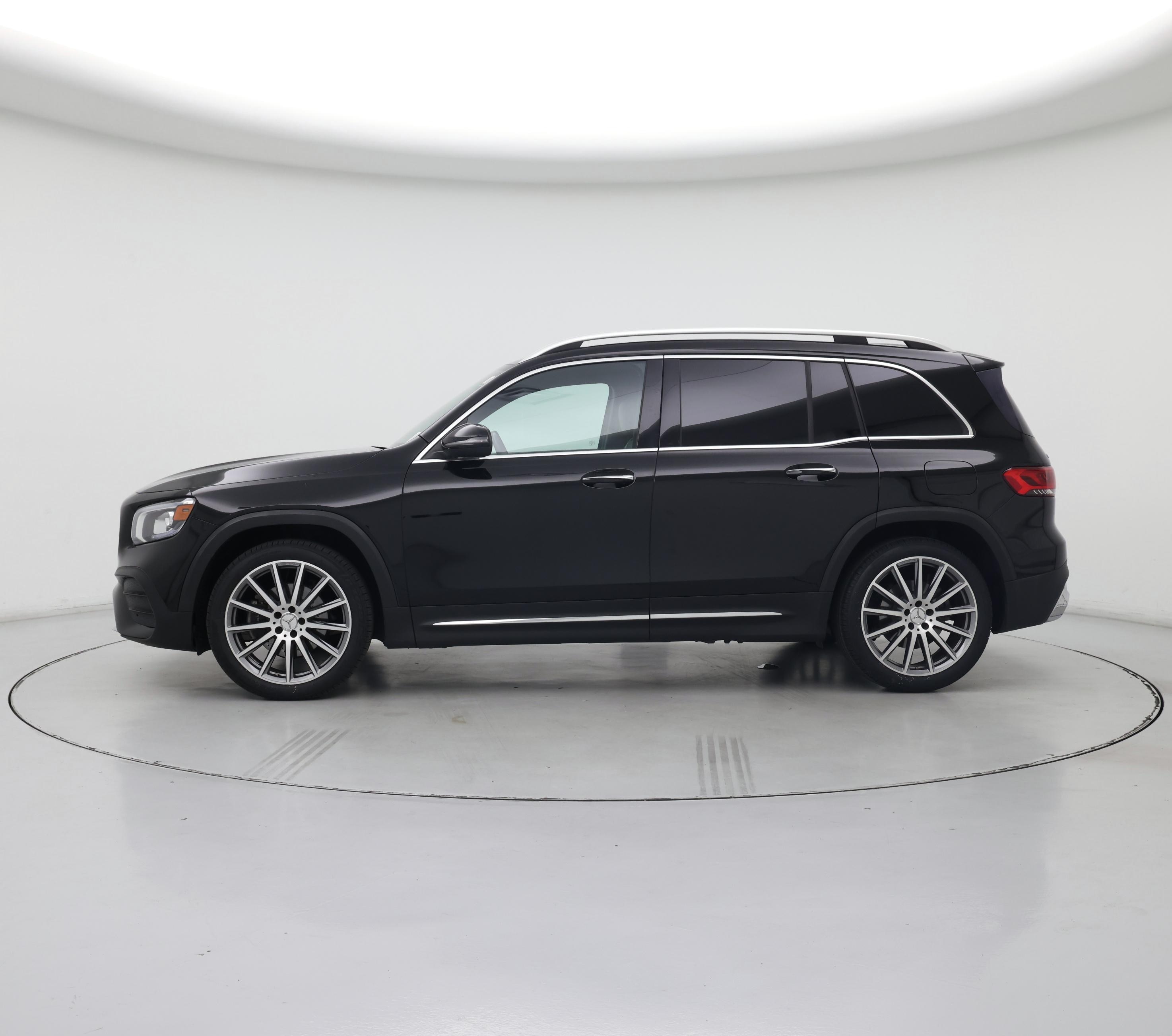 Thumbnail: 2020 Mercedes-Benz GLB - 3