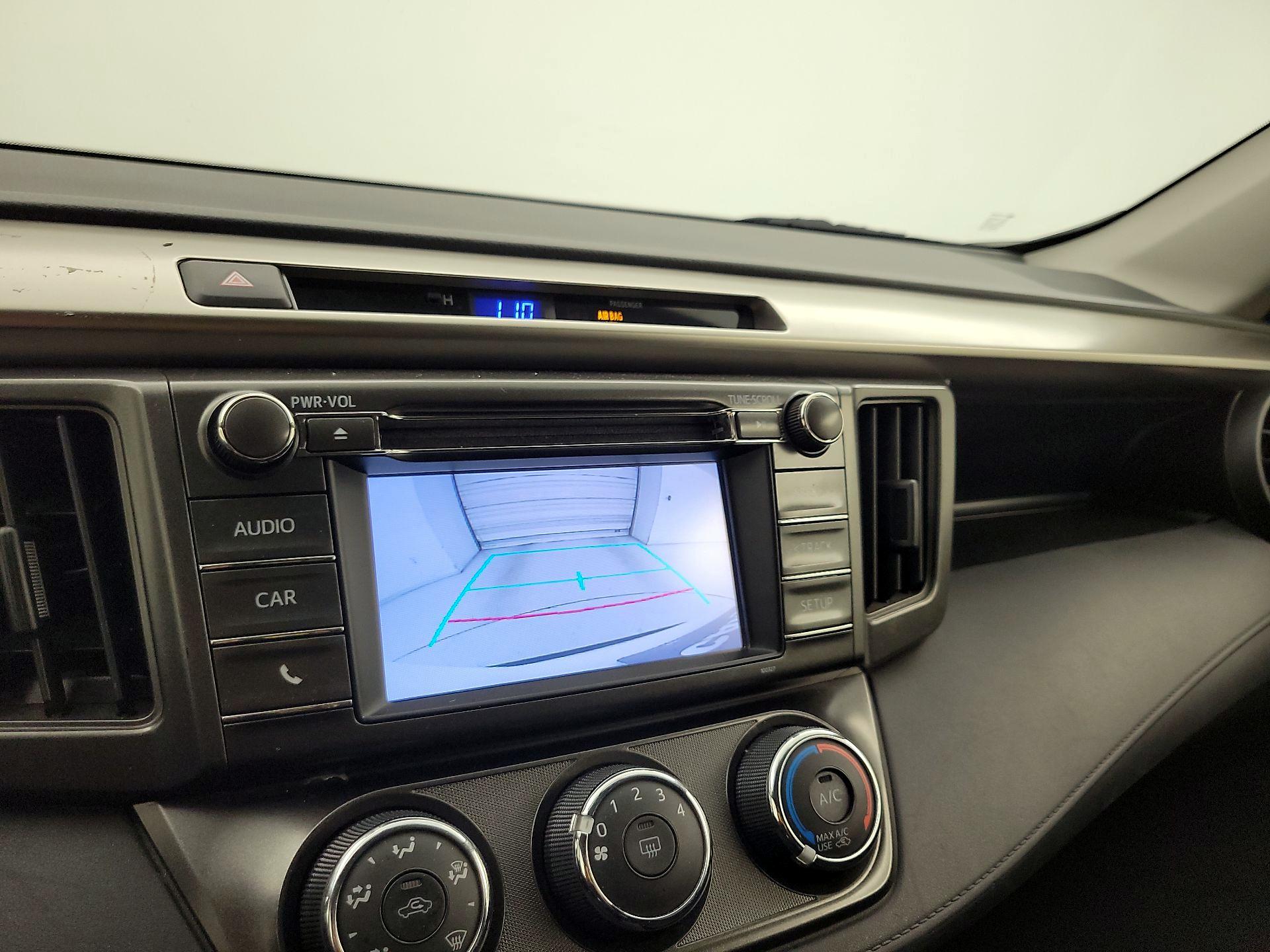 Thumbnail: 2015 Toyota RAV4 - 14