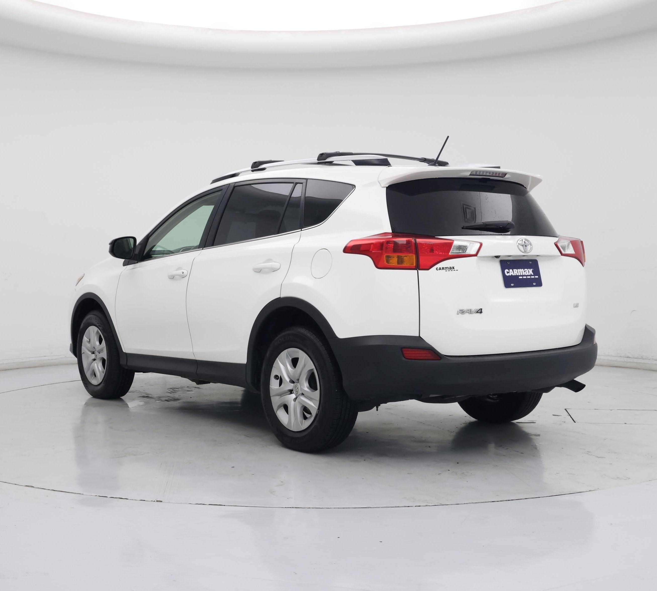 Thumbnail: 2015 Toyota RAV4 - 2