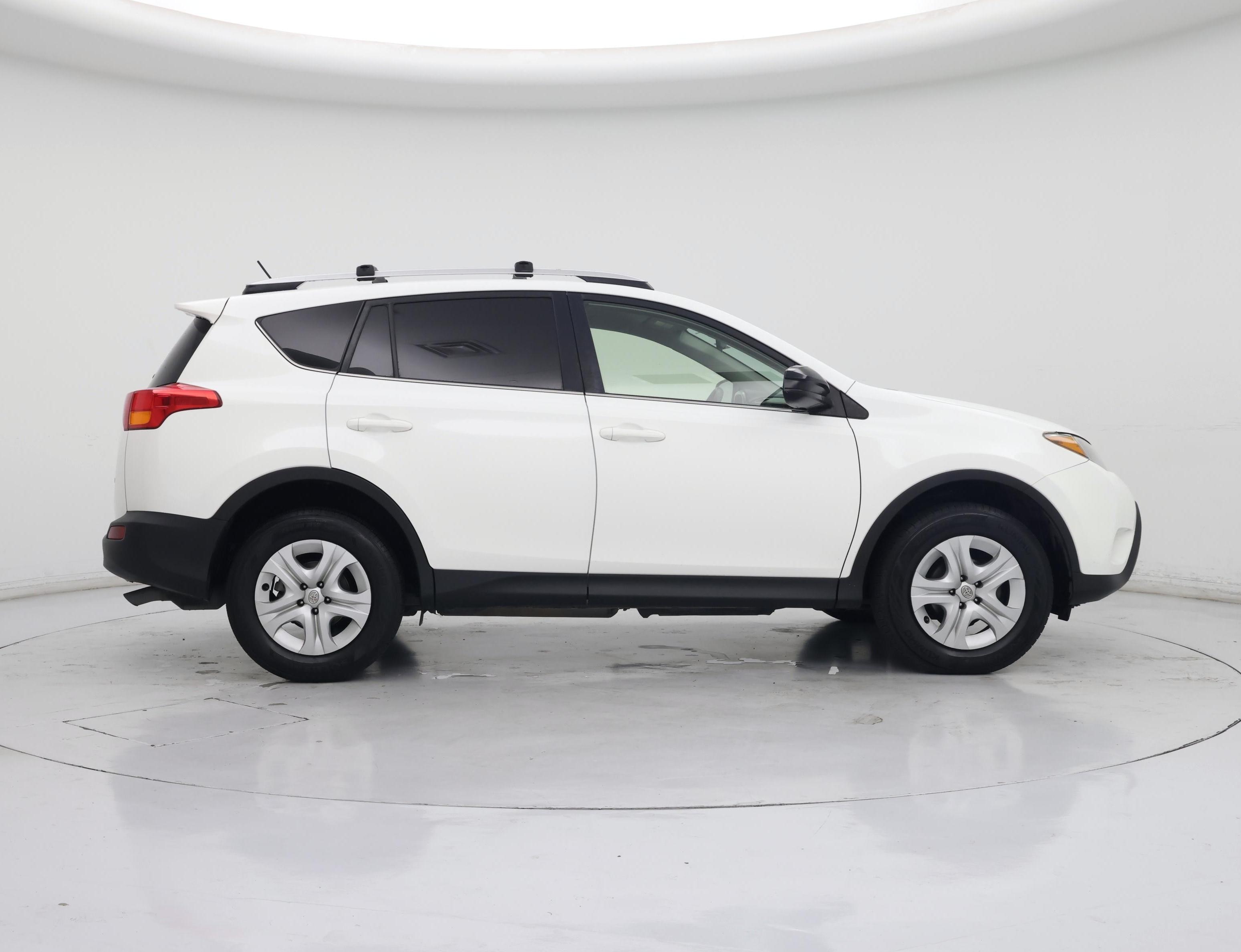 Thumbnail: 2015 Toyota RAV4 - 7