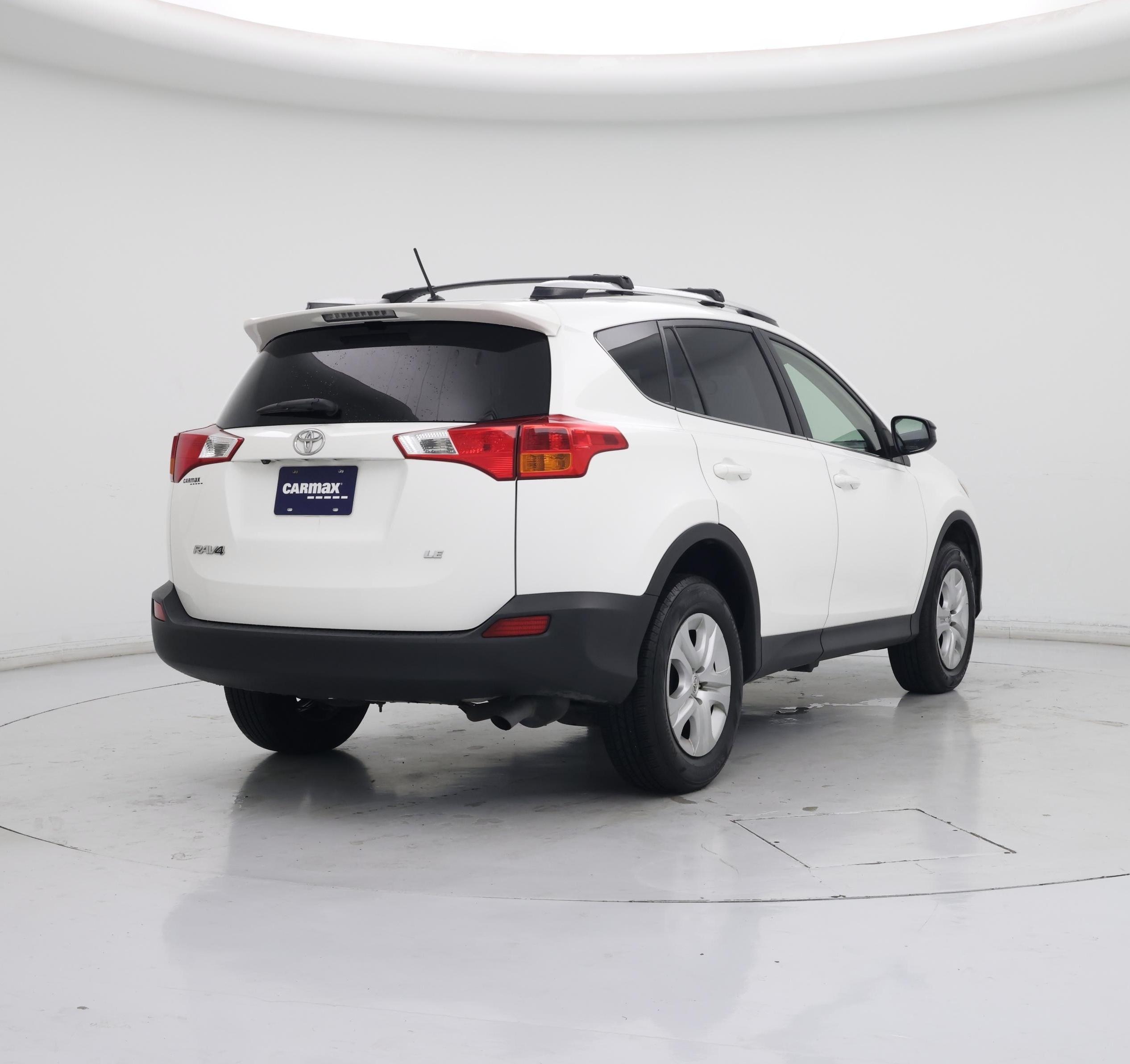 Thumbnail: 2015 Toyota RAV4 - 8