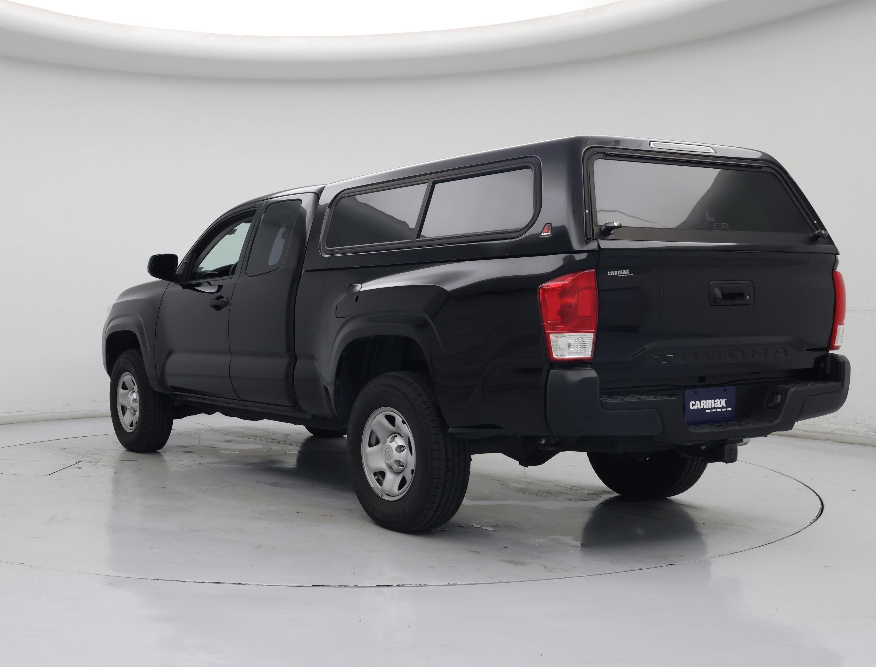 Thumbnail: 2017 Toyota Tacoma - 2