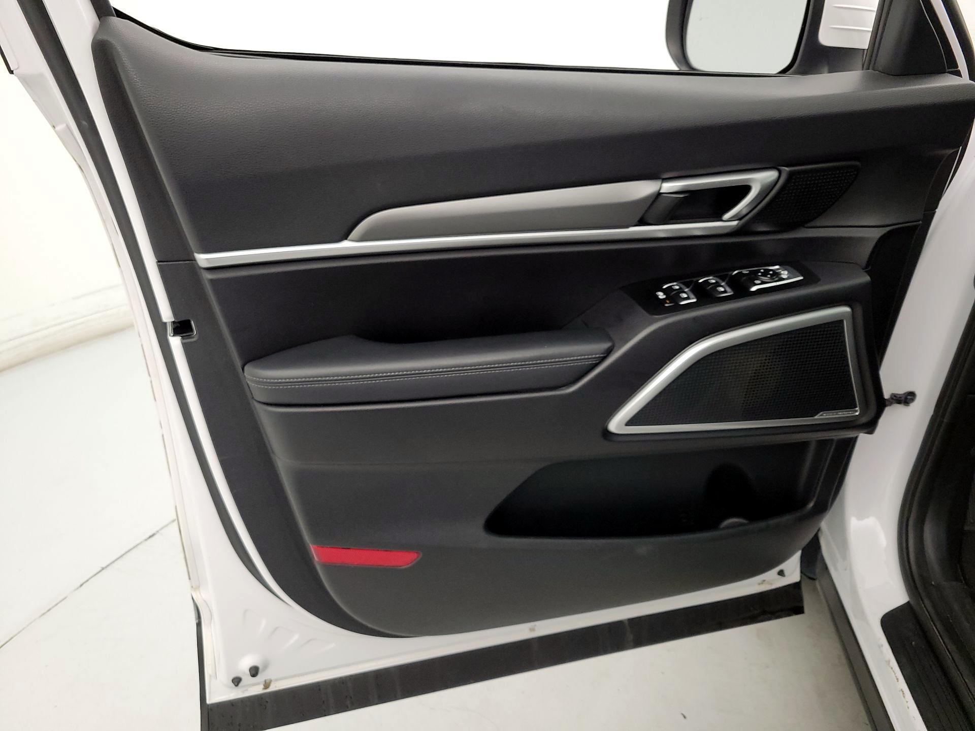 Thumbnail: 2022 Kia Telluride - 12