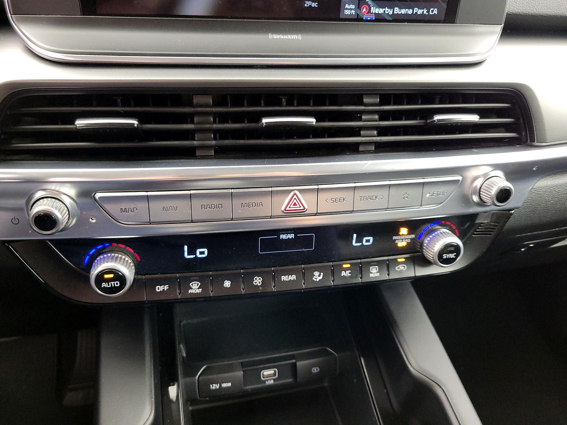 Thumbnail: 2022 Kia Telluride - 17