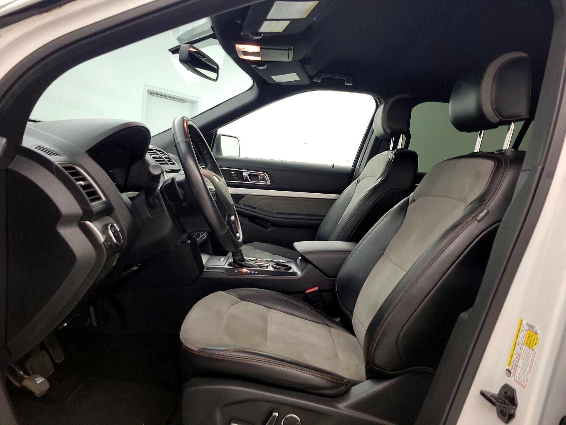 Thumbnail: 2017 Ford Explorer - 11