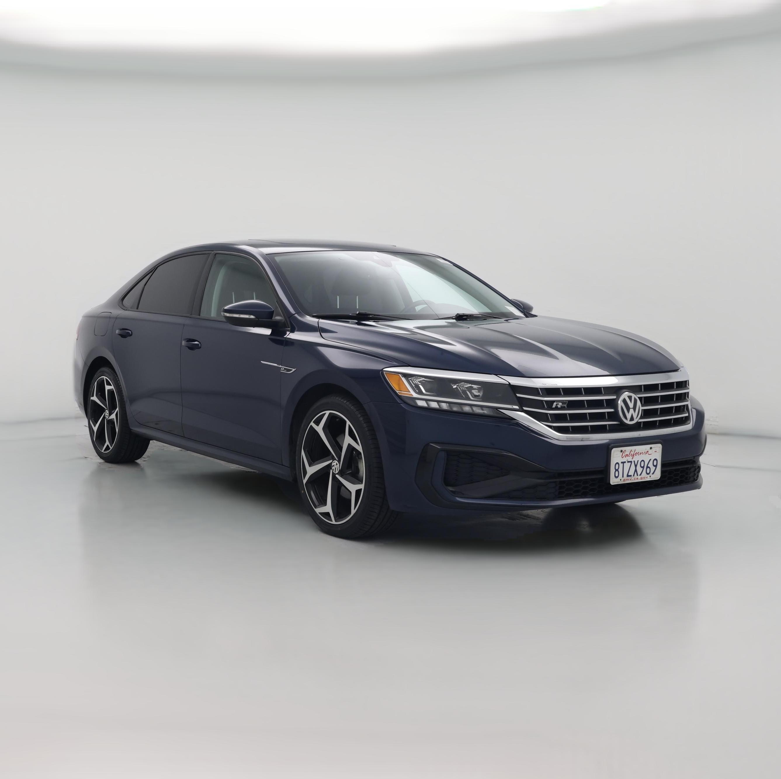 Thumbnail: 2020 Volkswagen Passat - 1