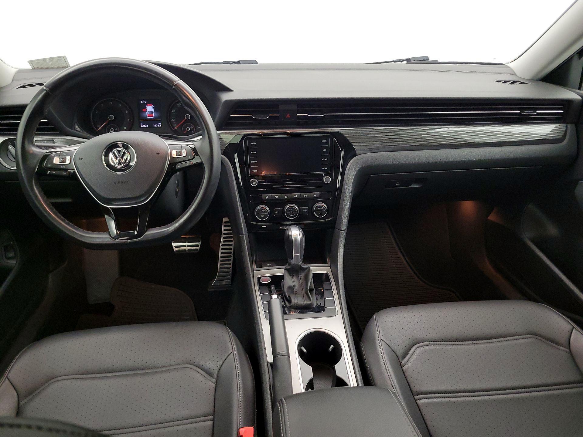 Thumbnail: 2020 Volkswagen Passat - 9