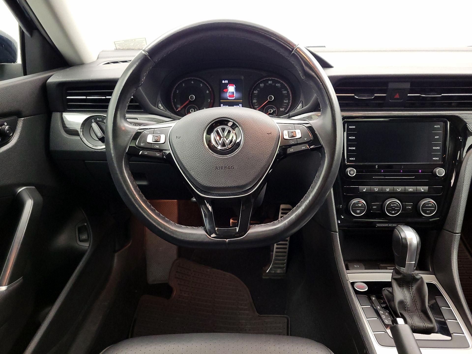 Thumbnail: 2020 Volkswagen Passat - 10